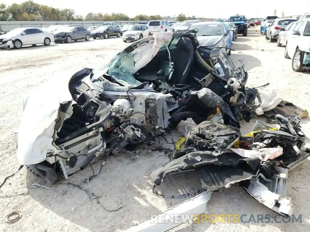 9 Photograph of a damaged car WUAKBAFX7L7901507 AUDI R8 2020