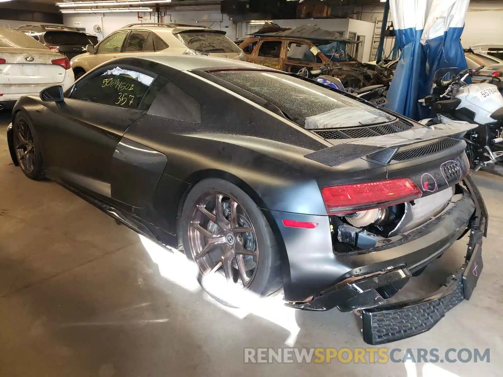 3 Photograph of a damaged car WUAKBAFX9L7900102 AUDI R8 2020