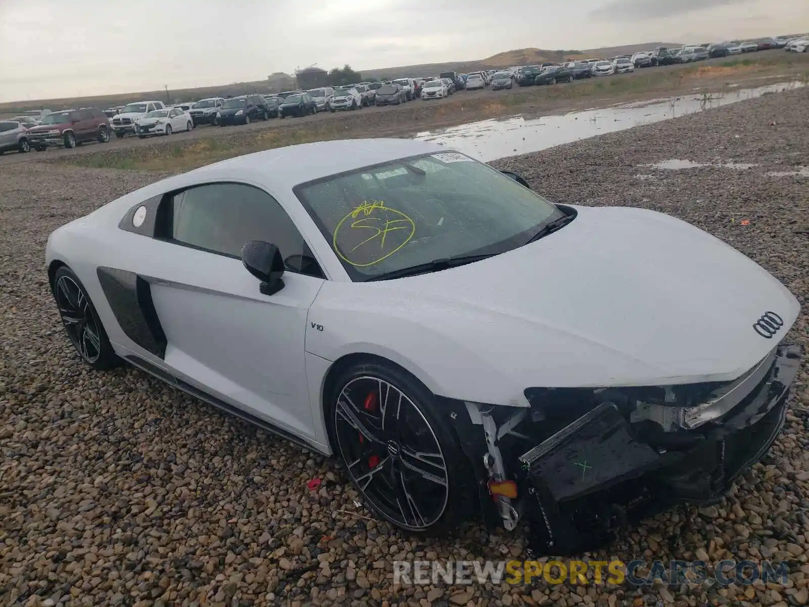 1 Photograph of a damaged car WUAKBAFX9L7900195 AUDI R8 2020