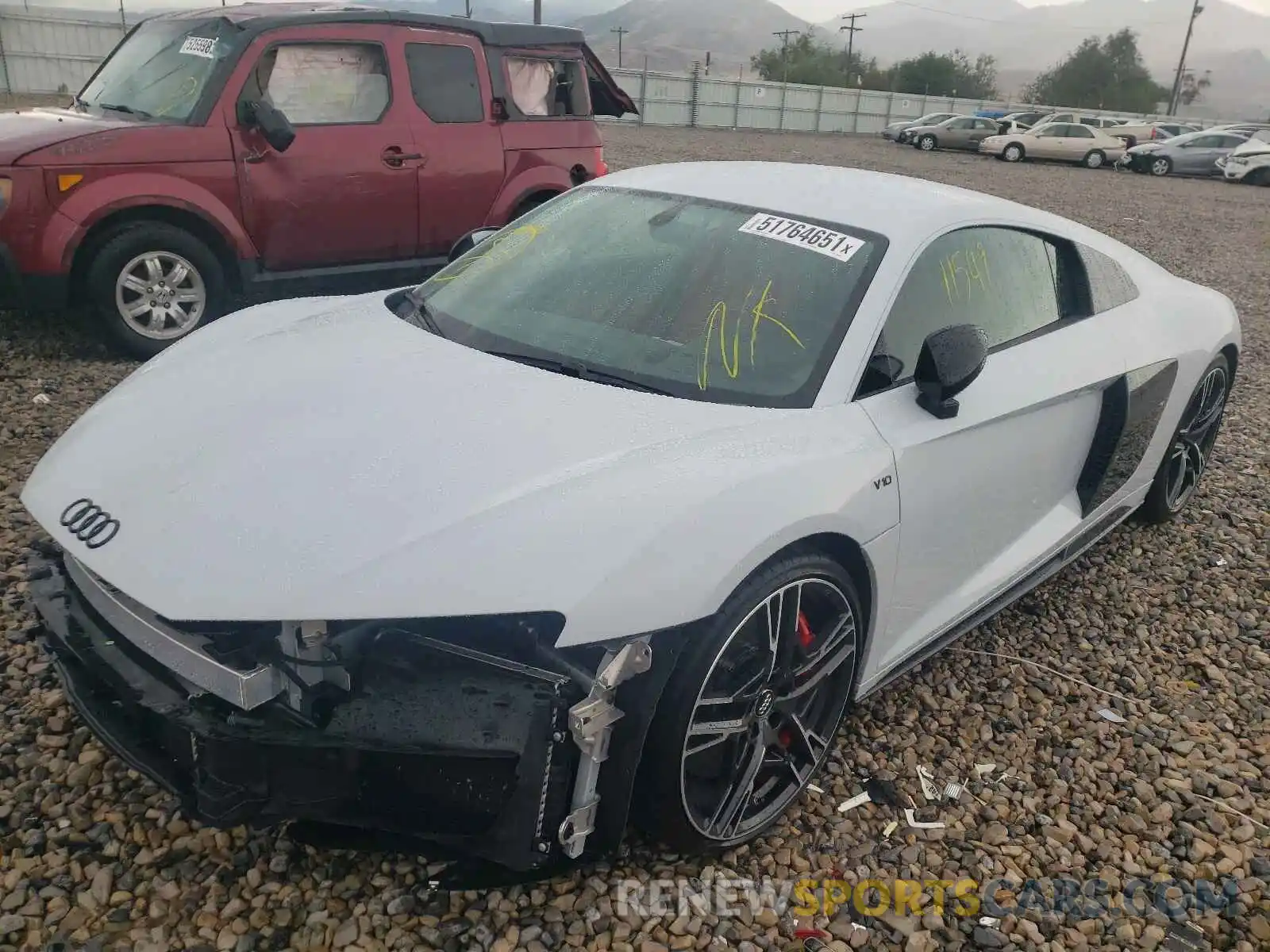 2 Photograph of a damaged car WUAKBAFX9L7900195 AUDI R8 2020