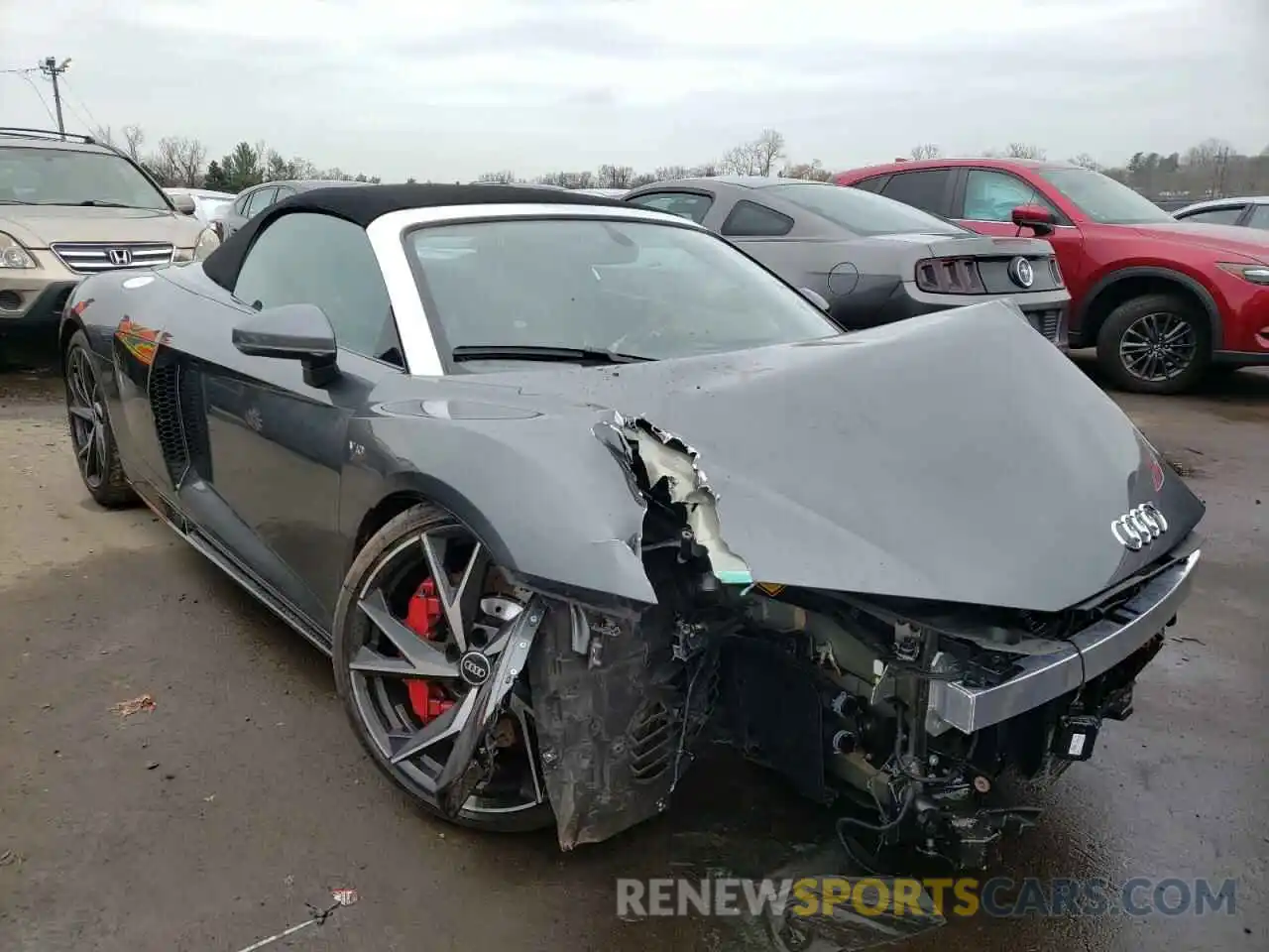 1 Photograph of a damaged car WUABACFX4M7901092 AUDI R8 2021