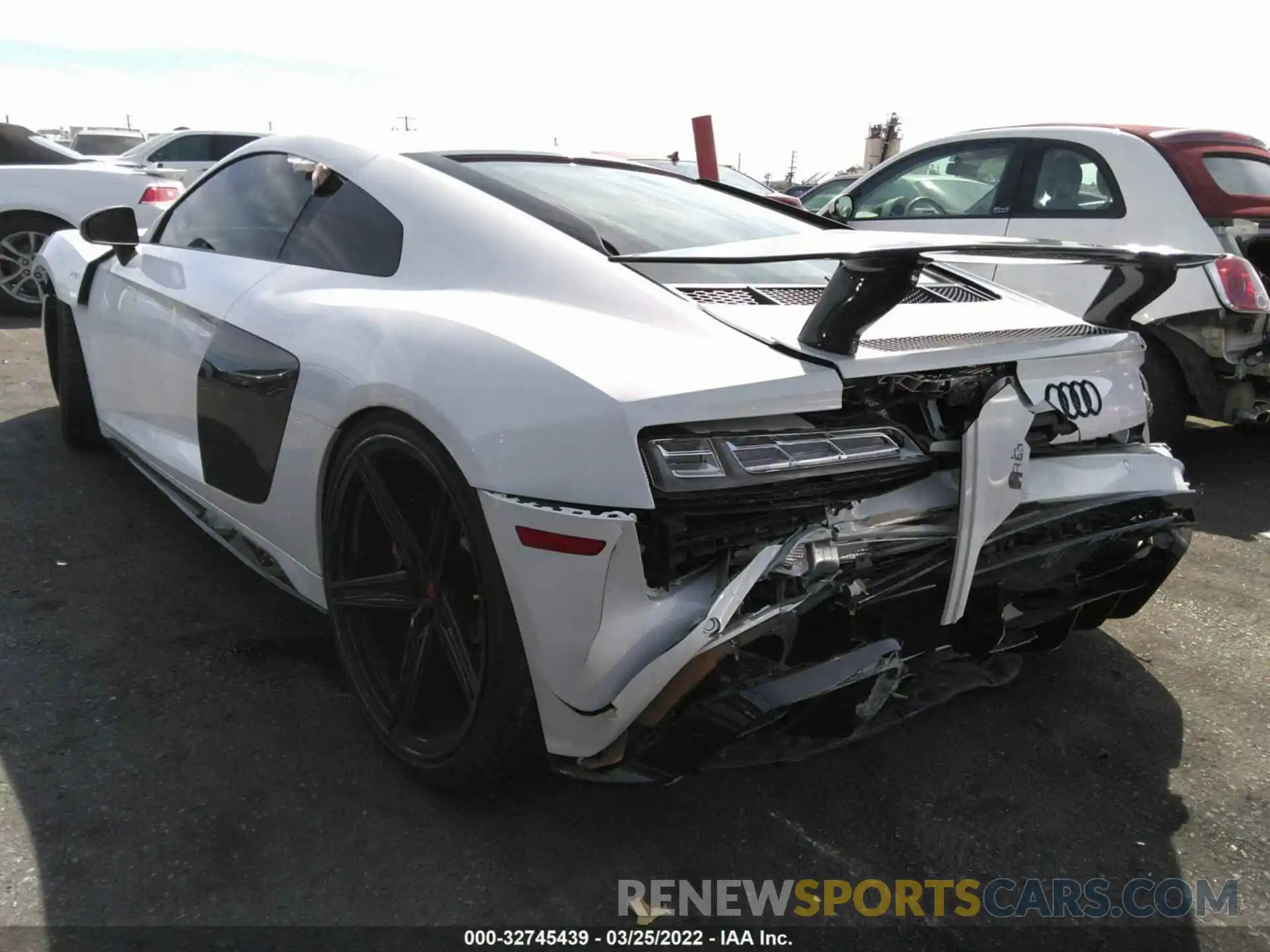 3 Photograph of a damaged car WUAEEAFX1L7900048 AUDI R8 COUPE 2020