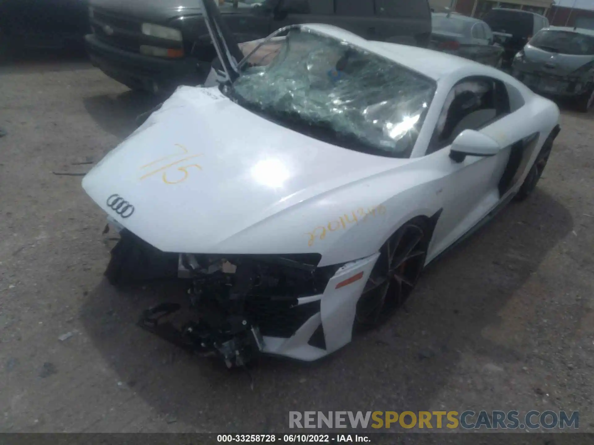 2 Photograph of a damaged car WUACEAFX9N7900440 AUDI R8 COUPE 2022