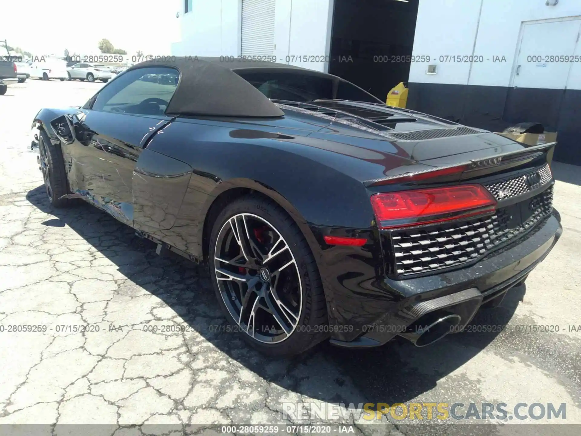 3 Фотография поврежденного автомобиля WUA4BCFXXL7901182 AUDI R8 SPYDER 2020