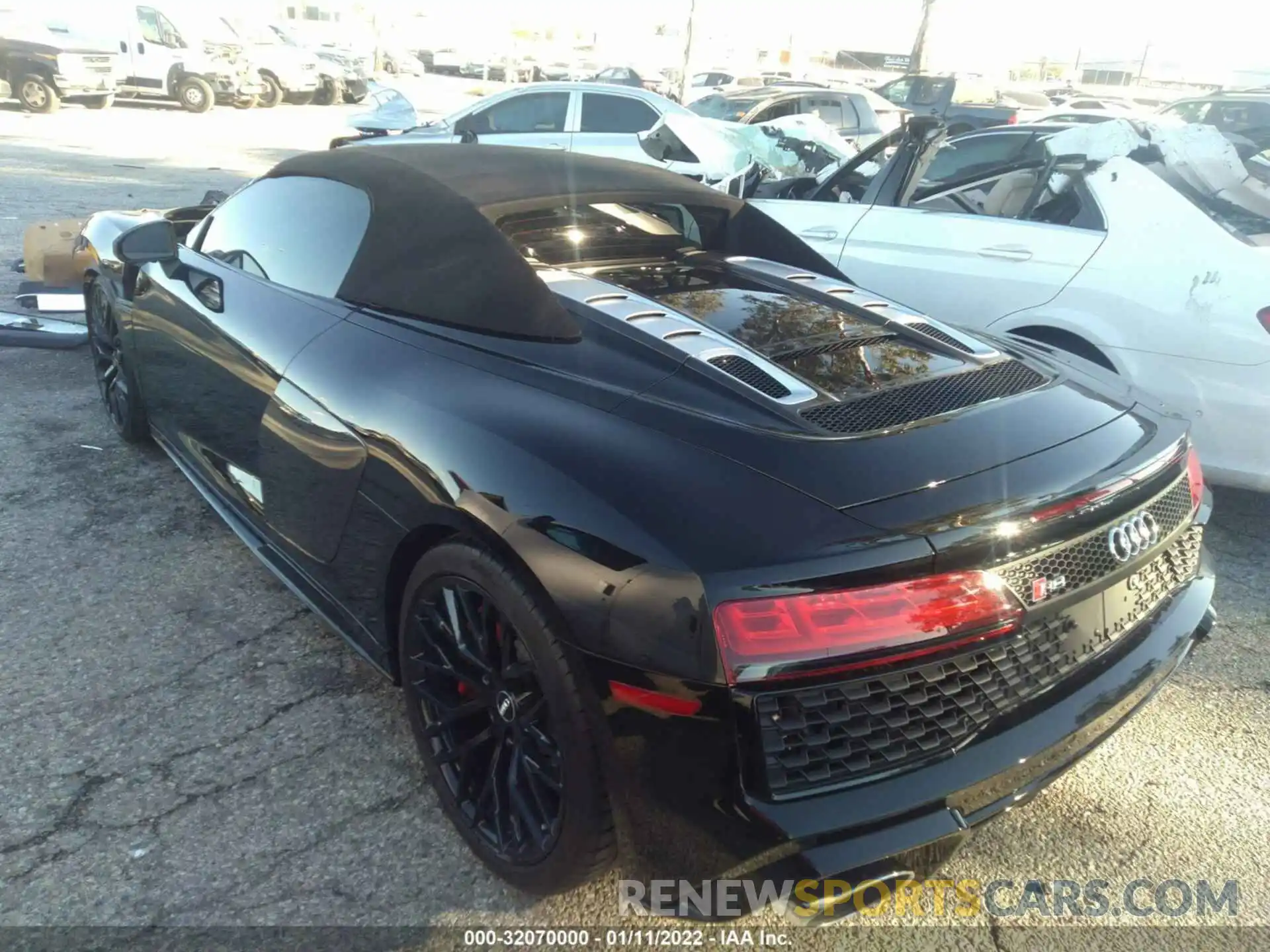 3 Фотография поврежденного автомобиля WUAVECFX1L7900174 AUDI R8 SPYDER 2020