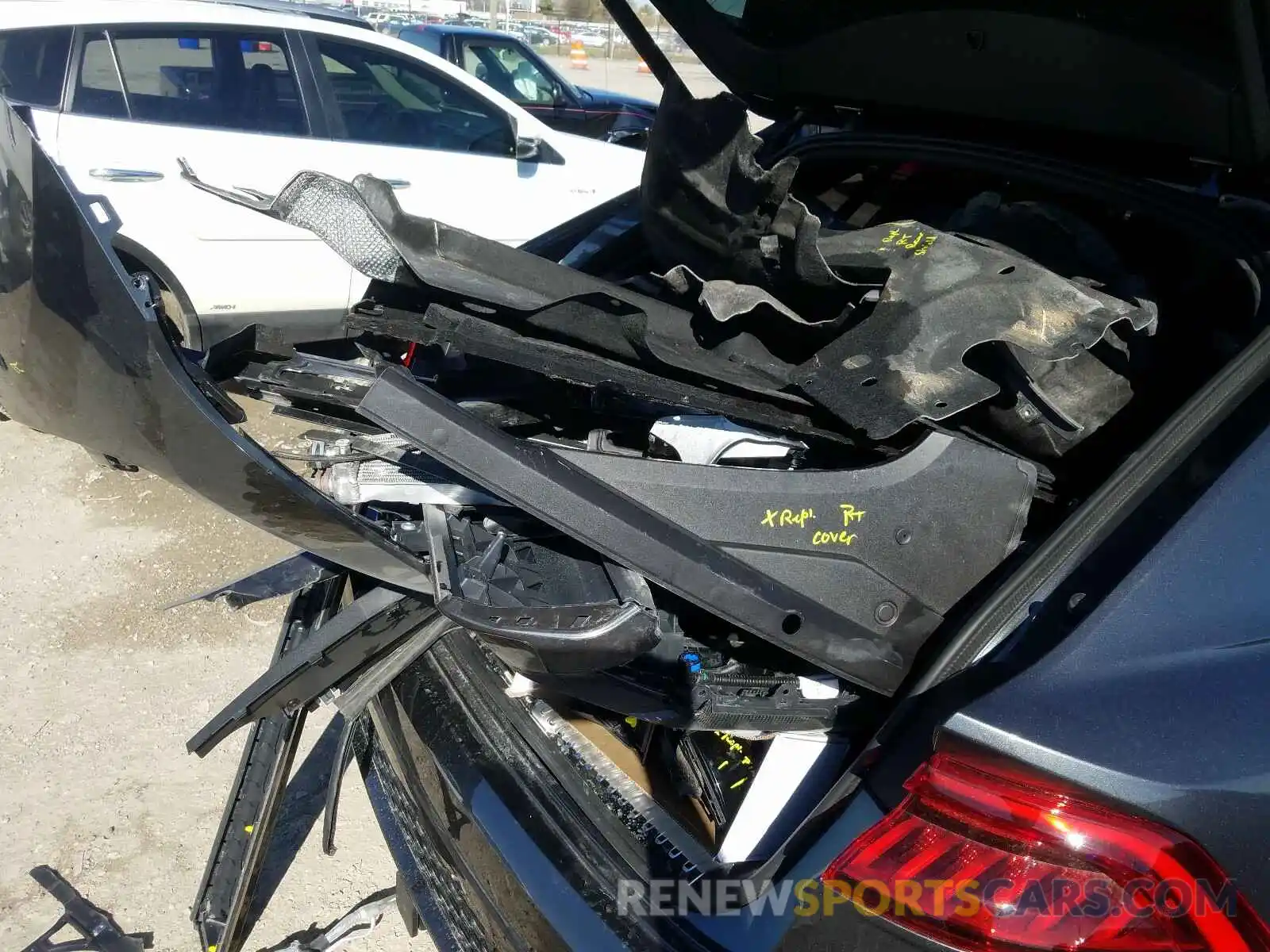 9 Photograph of a damaged car WU1ARBF11MD012312 AUDI RS 2021