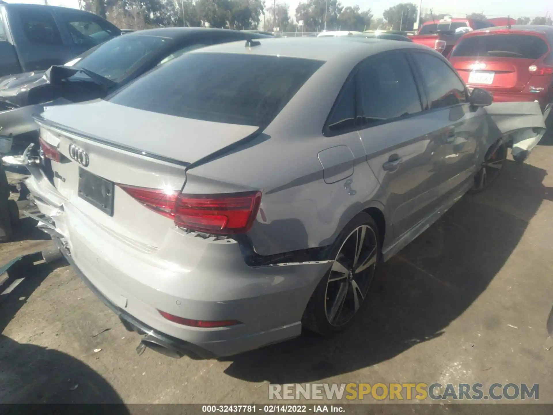 4 Photograph of a damaged car WUABWGFF1KA901230 AUDI RS 3 2019