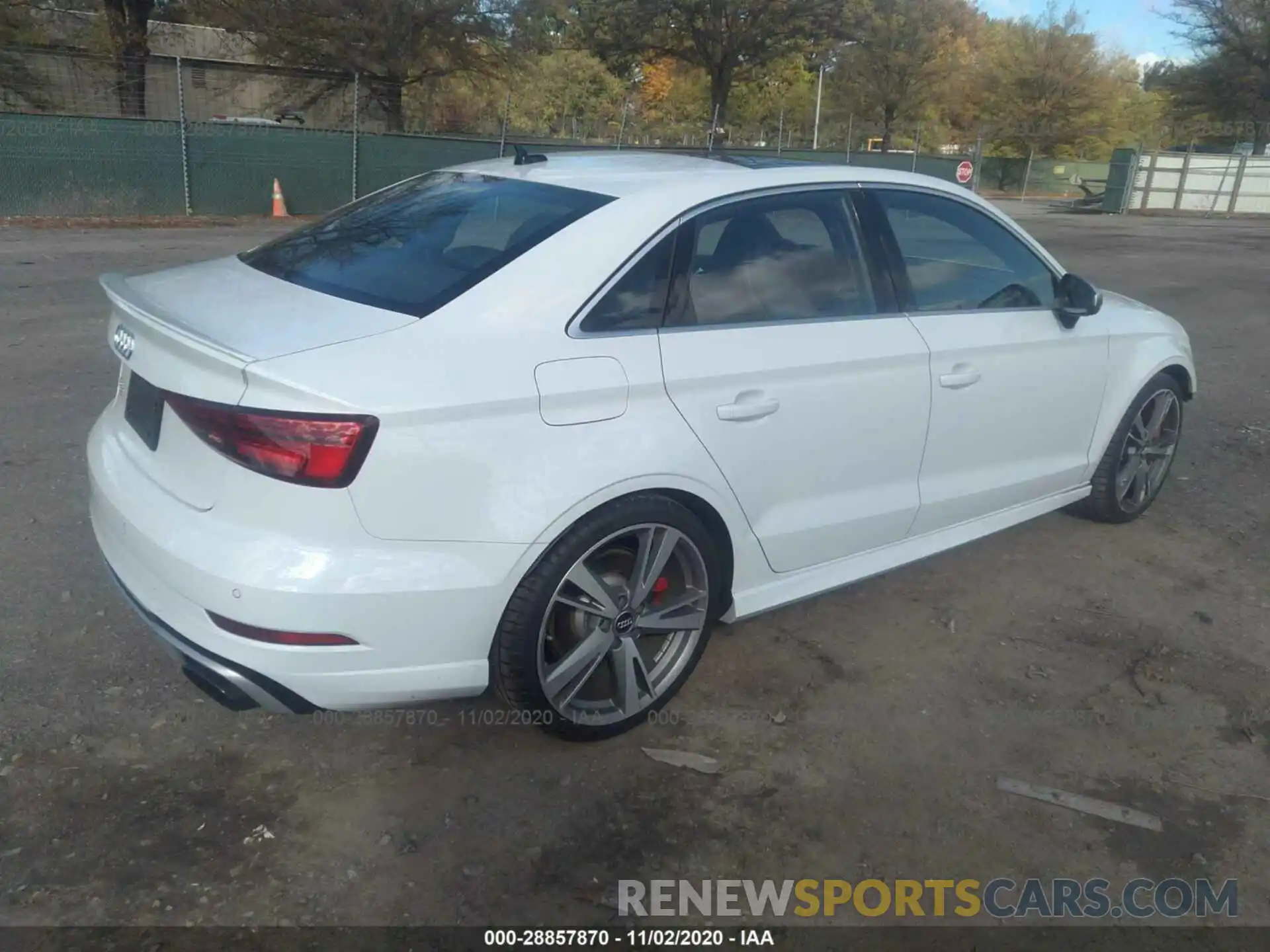 4 Фотография поврежденного автомобиля WUABWGFF2KA905304 AUDI RS 3 2019