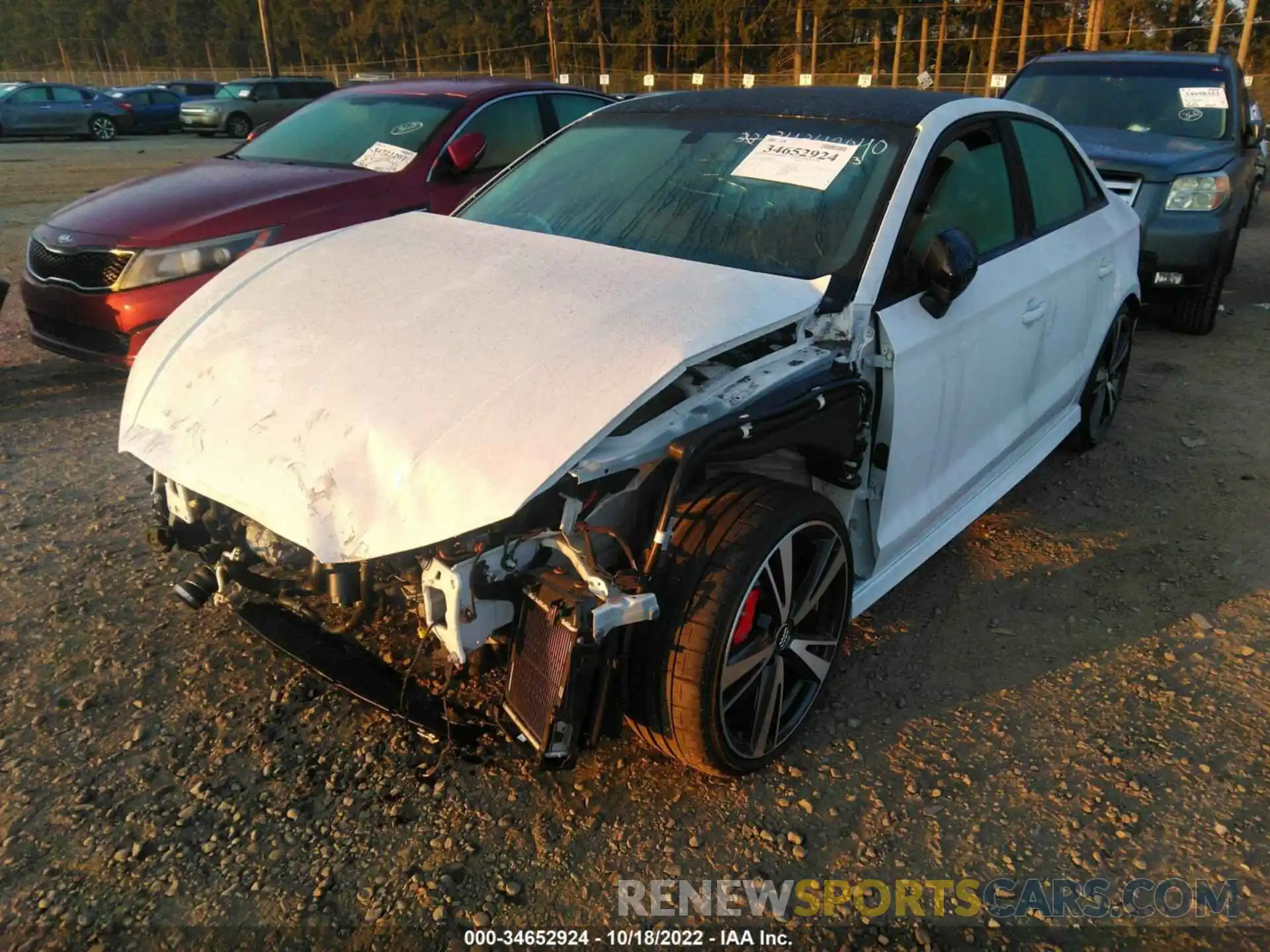 2 Photograph of a damaged car WUABWGFF8KA900138 AUDI RS 3 2019