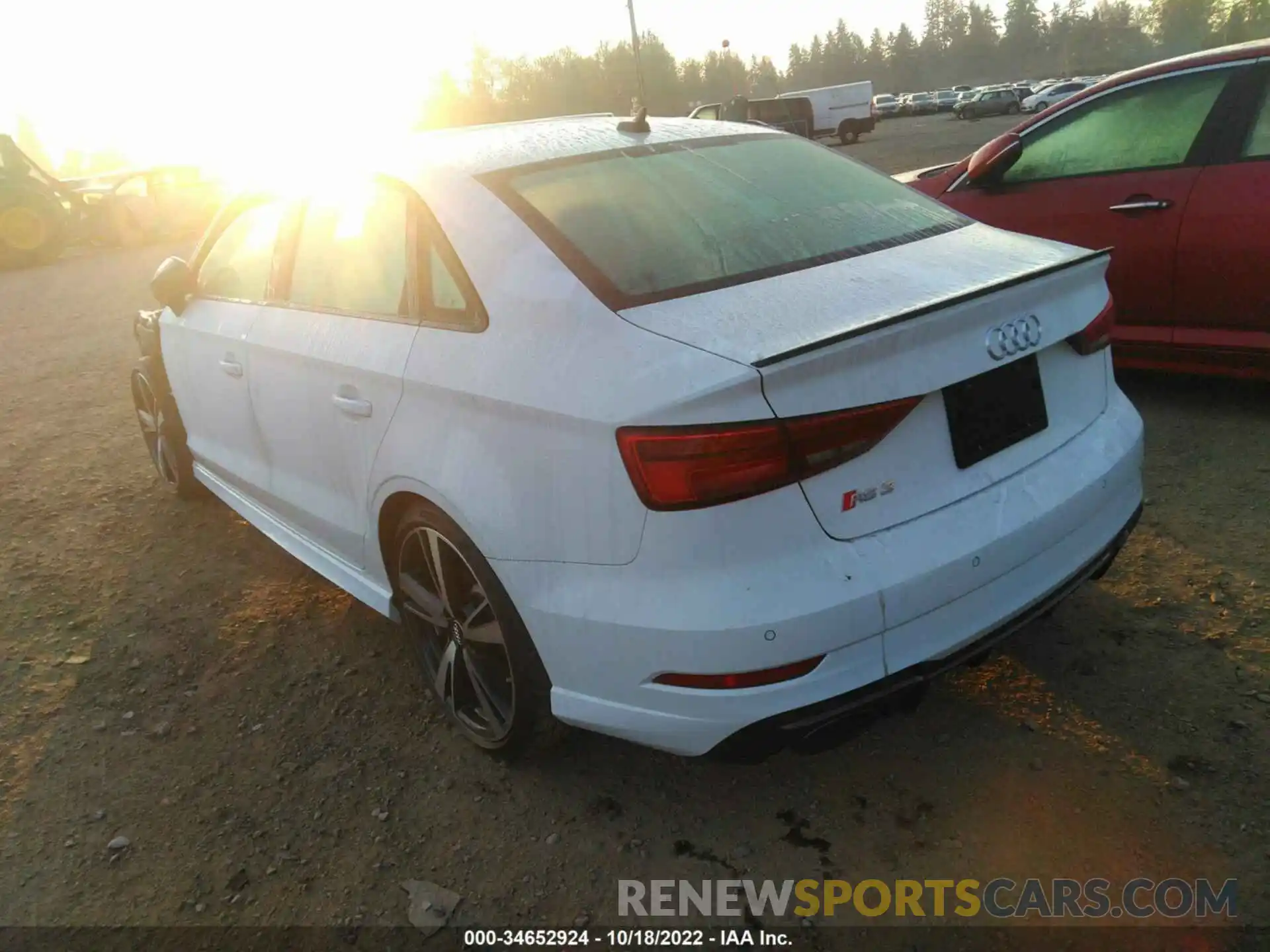 3 Photograph of a damaged car WUABWGFF8KA900138 AUDI RS 3 2019