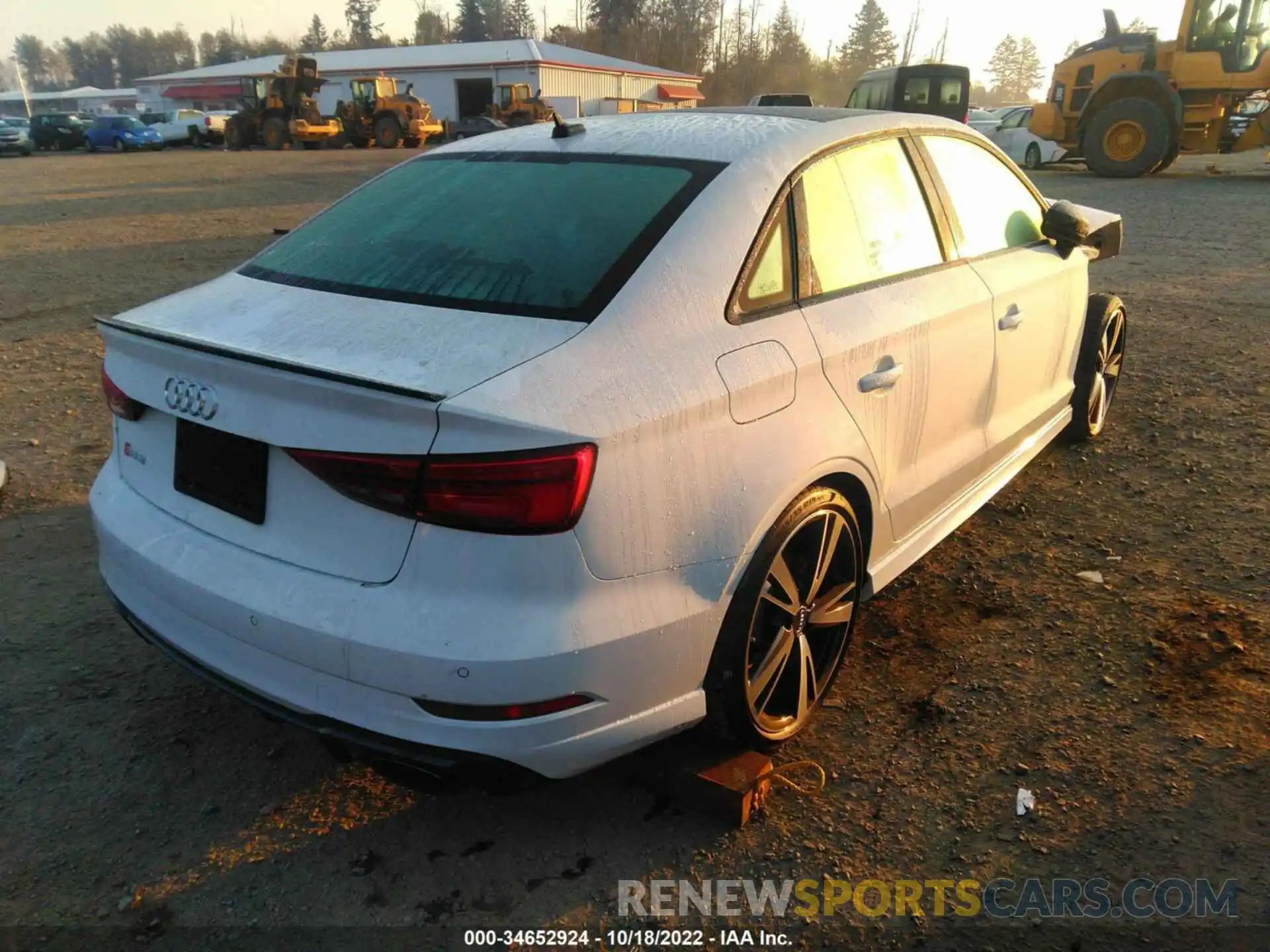 4 Photograph of a damaged car WUABWGFF8KA900138 AUDI RS 3 2019