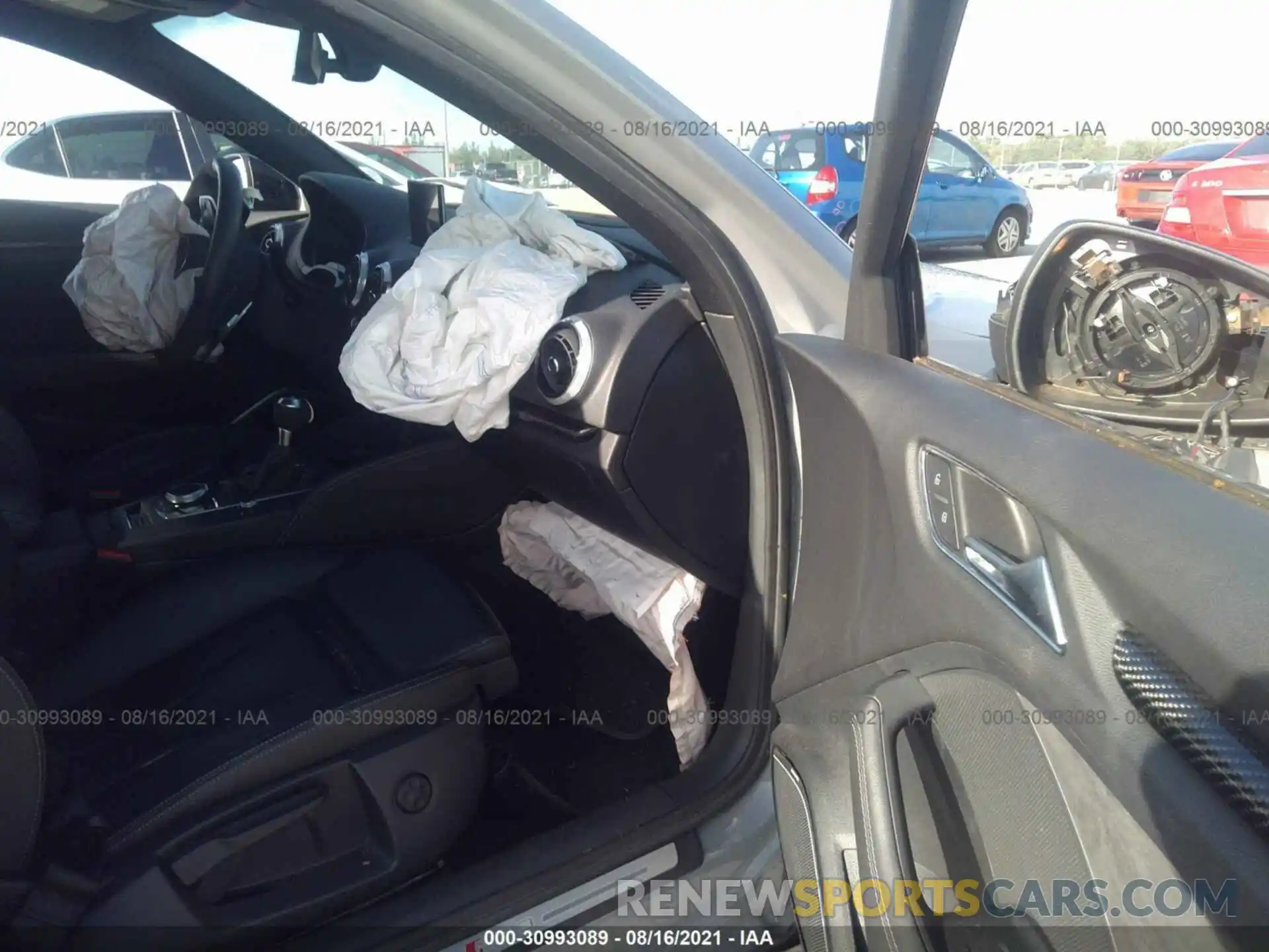 5 Photograph of a damaged car WUABWGFF8KA904254 AUDI RS 3 2019