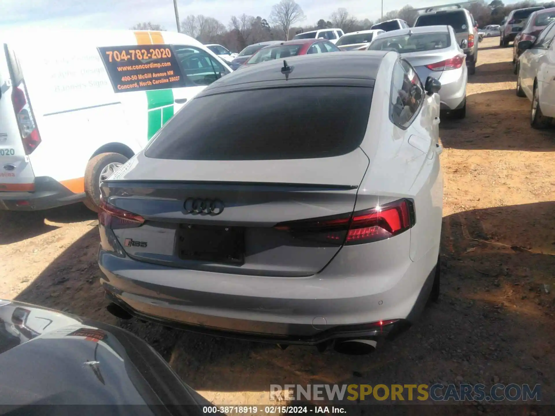 16 Photograph of a damaged car WUABWCF5XKA900268 AUDI RS 5 2019