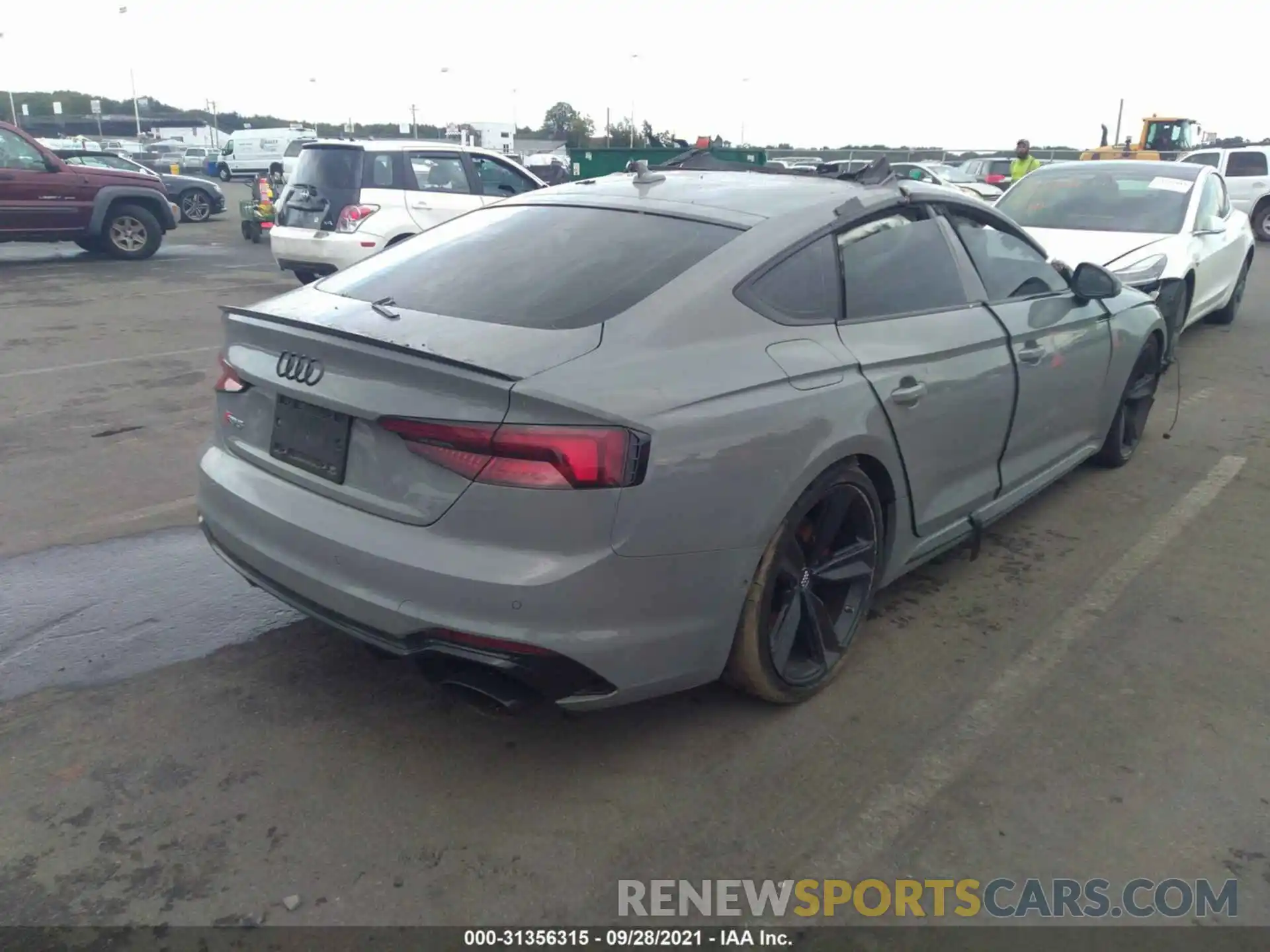 4 Фотография поврежденного автомобиля WUABWCF50KA907455 AUDI RS 5 SPORTBACK 2019