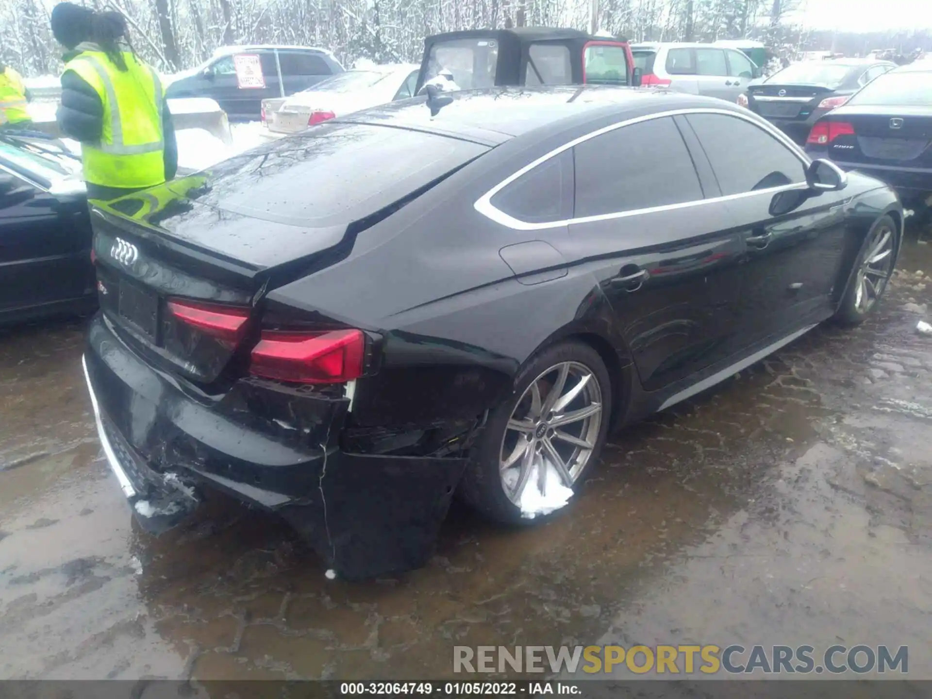 4 Photograph of a damaged car WUAAWCF57MA902199 AUDI RS 5 SPORTBACK 2021