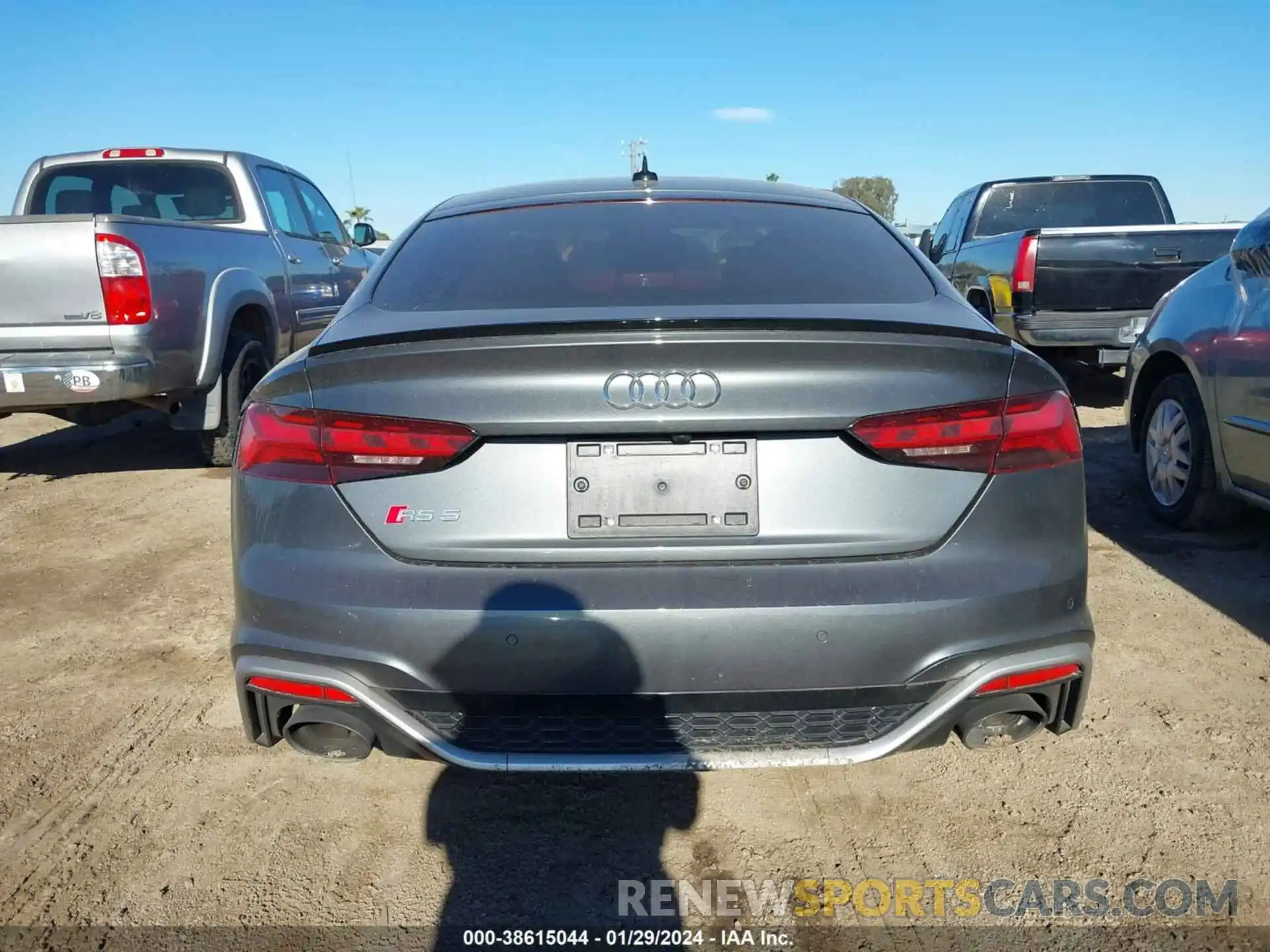 16 Photograph of a damaged car WUAAWCF5XPA900192 AUDI RS 5 SPORTBACK 2023