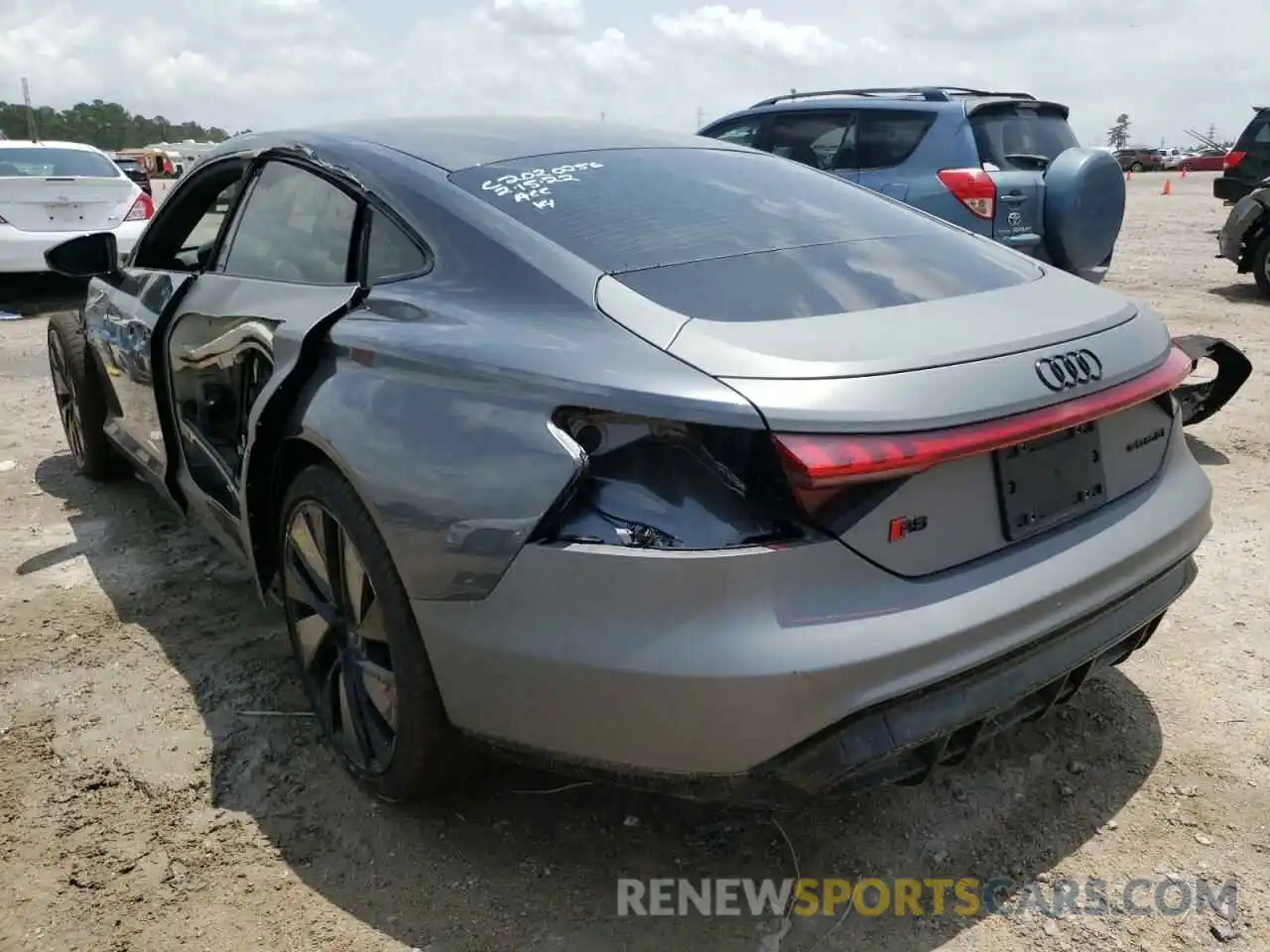 3 Photograph of a damaged car WAUBHBFW2N7901679 AUDI RS E-TRON 2022