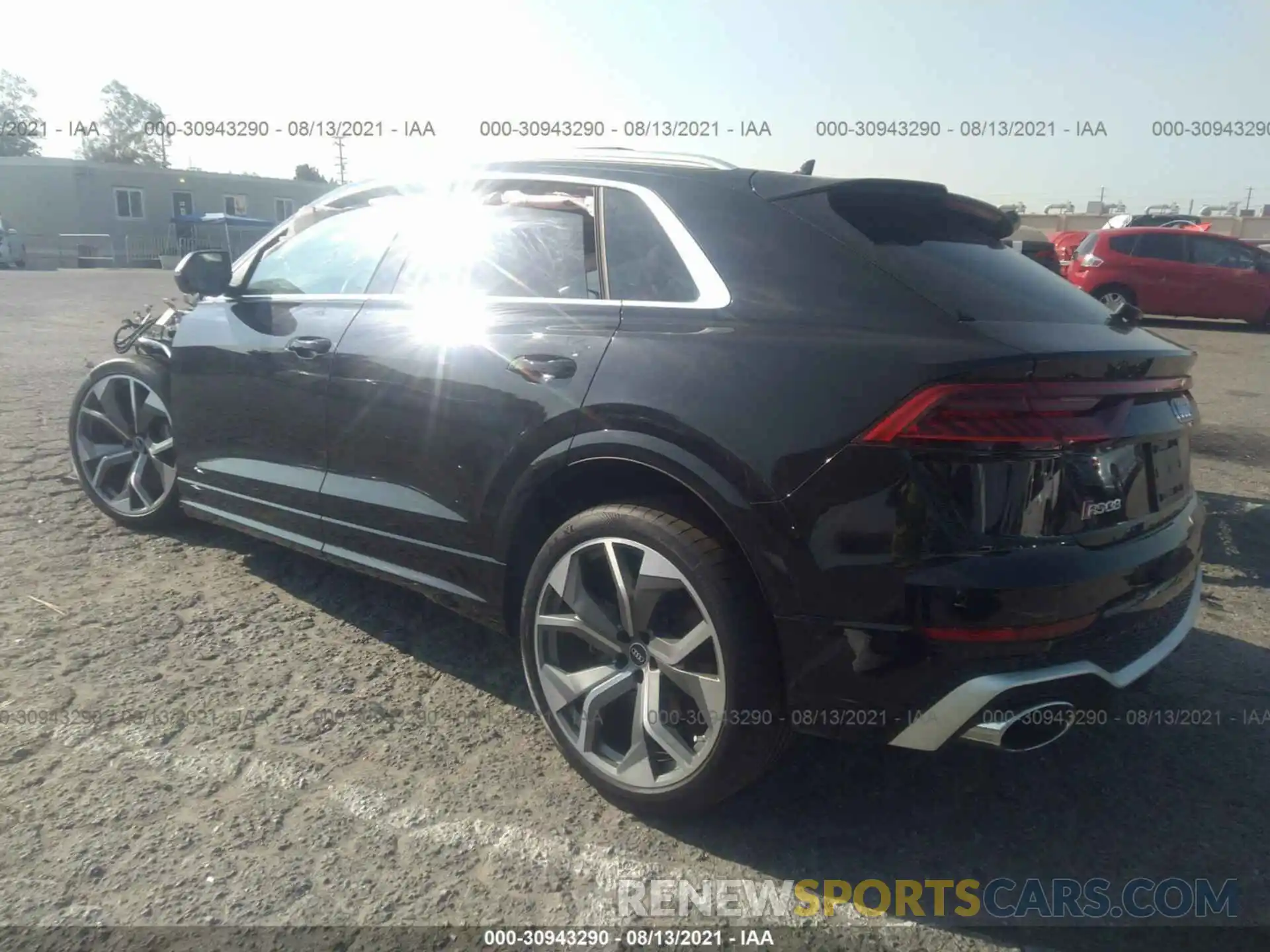 3 Фотография поврежденного автомобиля WU1ARBF10MD039095 AUDI RS Q8 2021