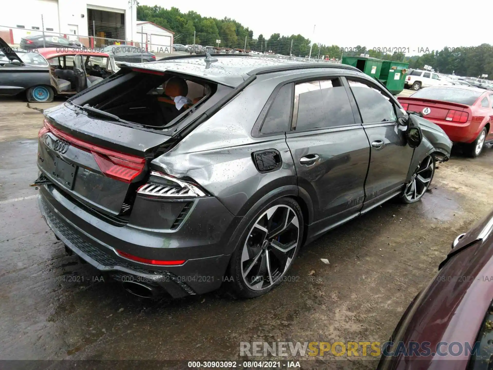 4 Фотография поврежденного автомобиля WU1ARBF11MD010155 AUDI RS Q8 2021