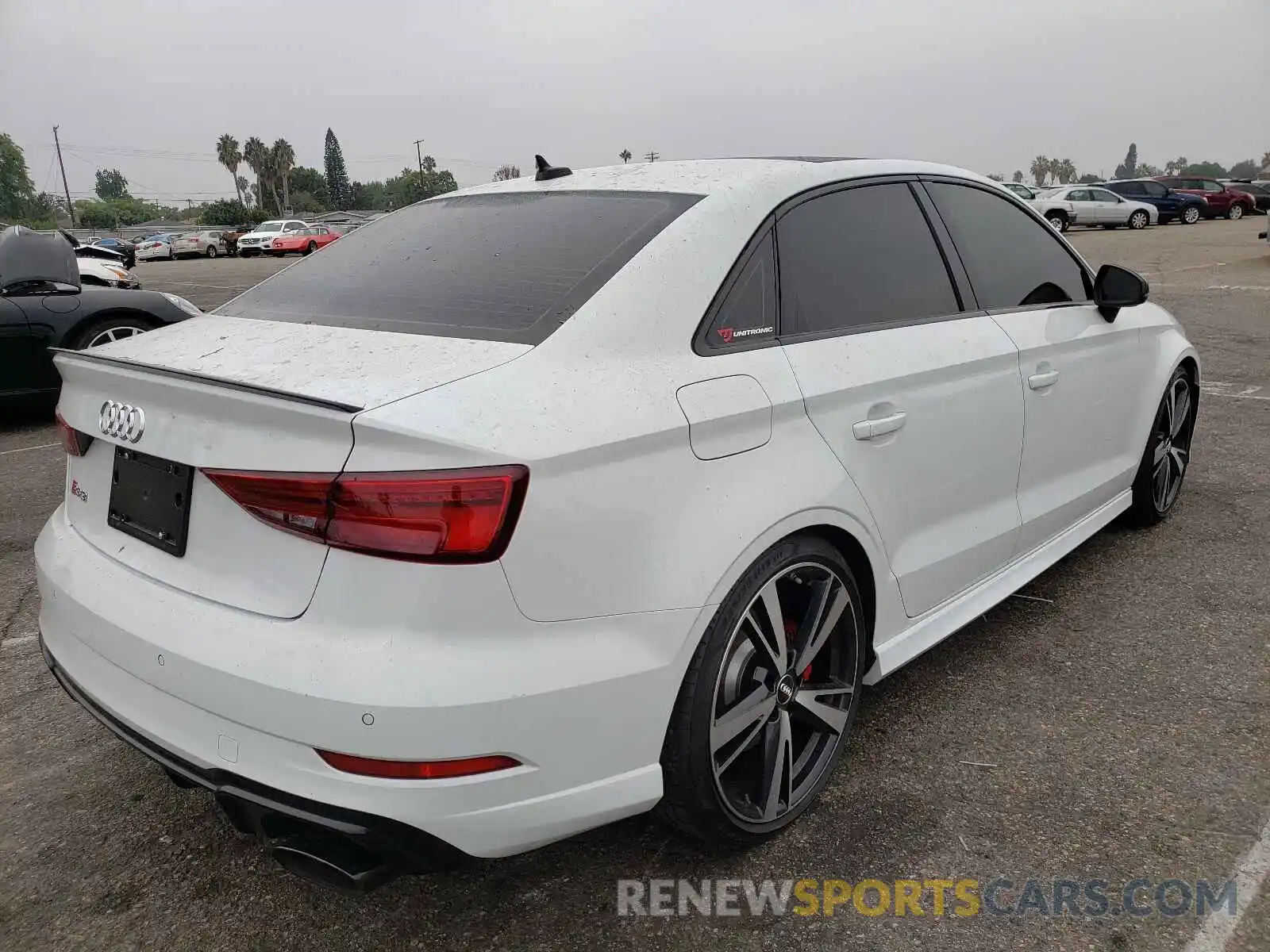 4 Фотография поврежденного автомобиля WUABWGFF0KA907651 AUDI RS3 2019