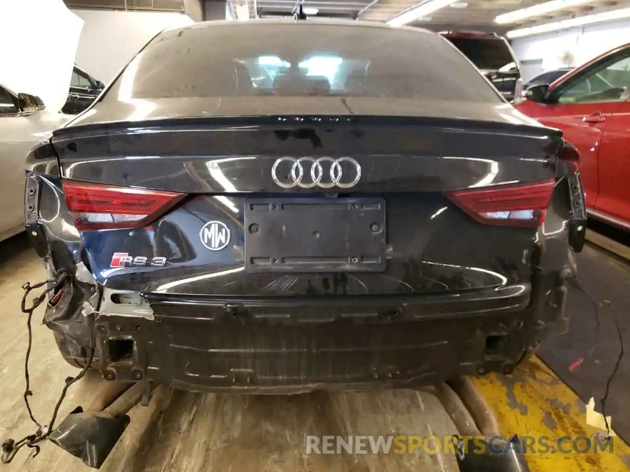 9 Photograph of a damaged car WUABWGFF1KA900014 AUDI RS3 2019