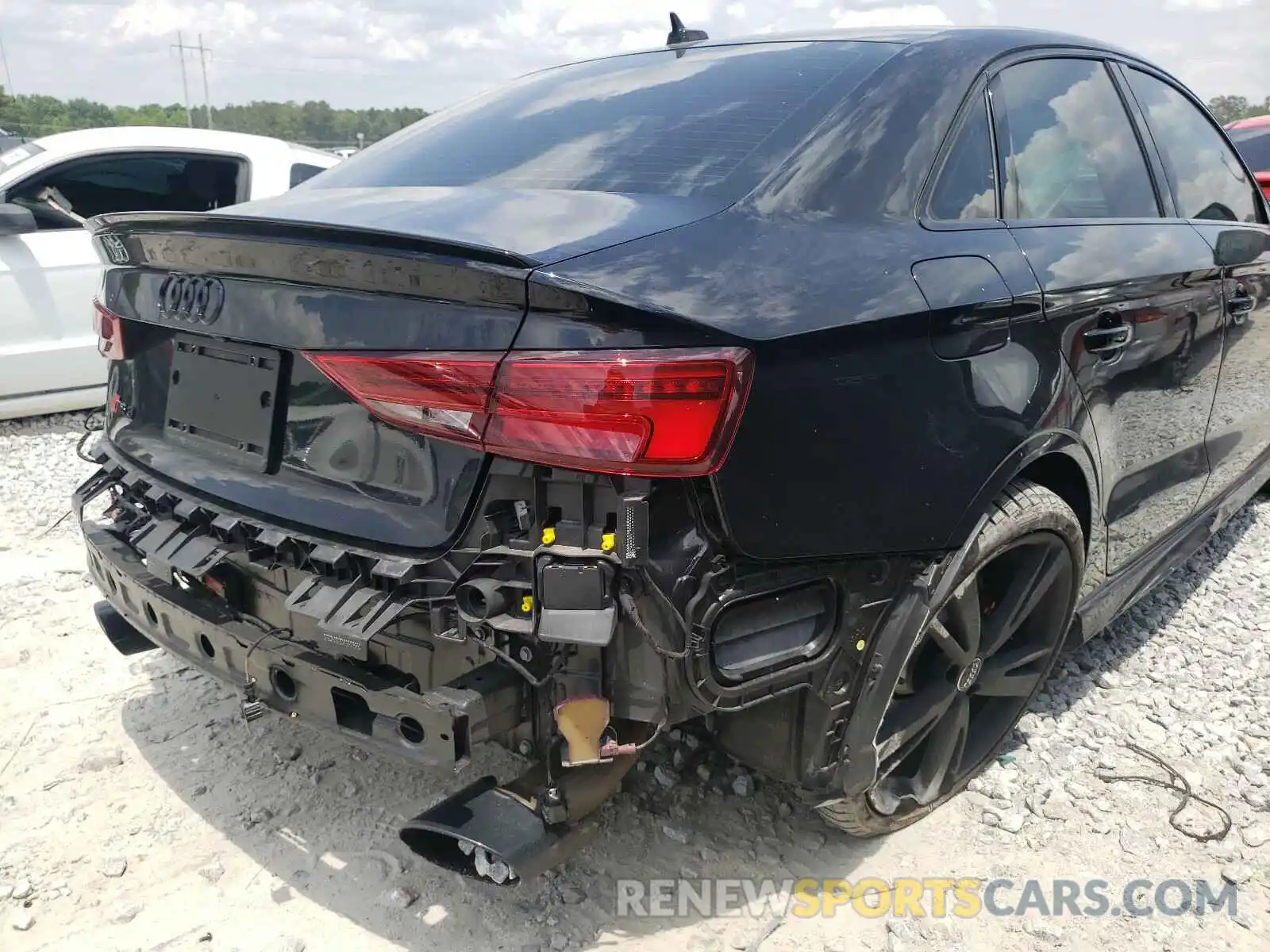 9 Photograph of a damaged car WUABWGFF3KA905263 AUDI RS3 2019