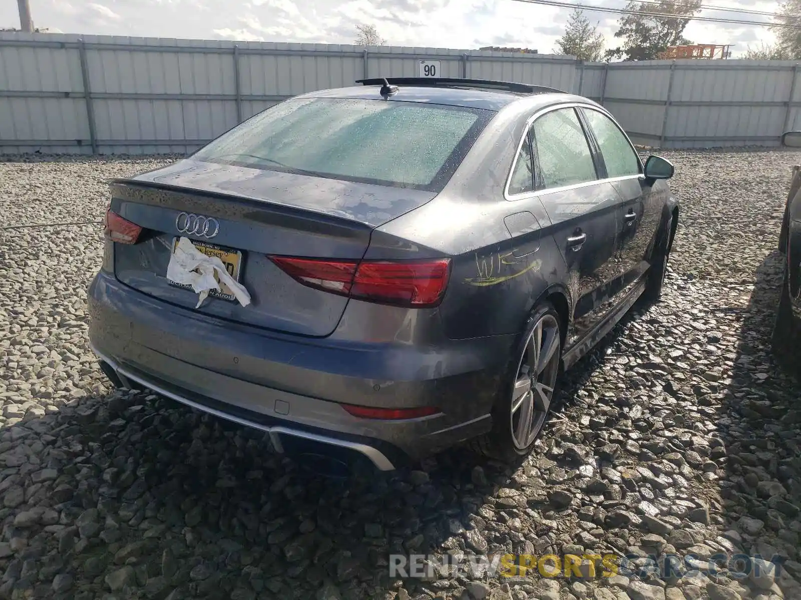 4 Фотография поврежденного автомобиля WUABWGFFXKA900285 AUDI RS3 2019