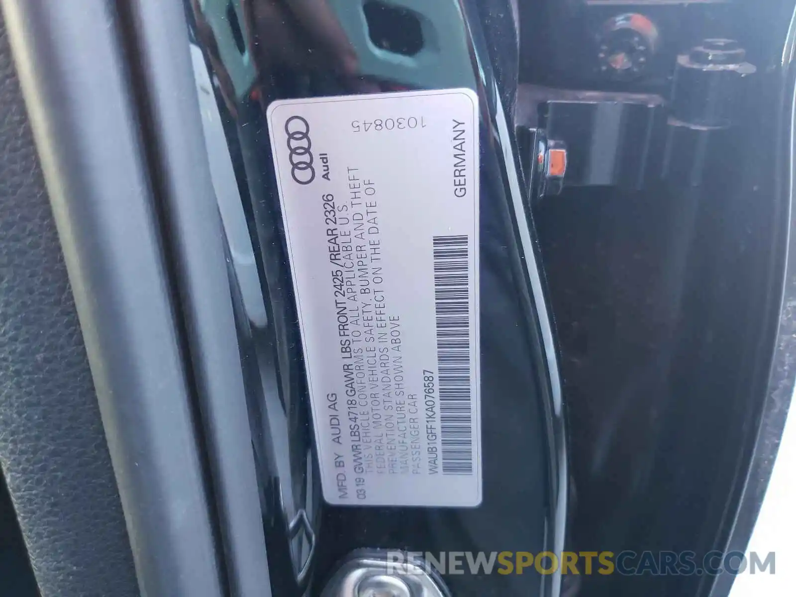 10 Photograph of a damaged car WAUB1GFF1KA076587 AUDI S3 2019