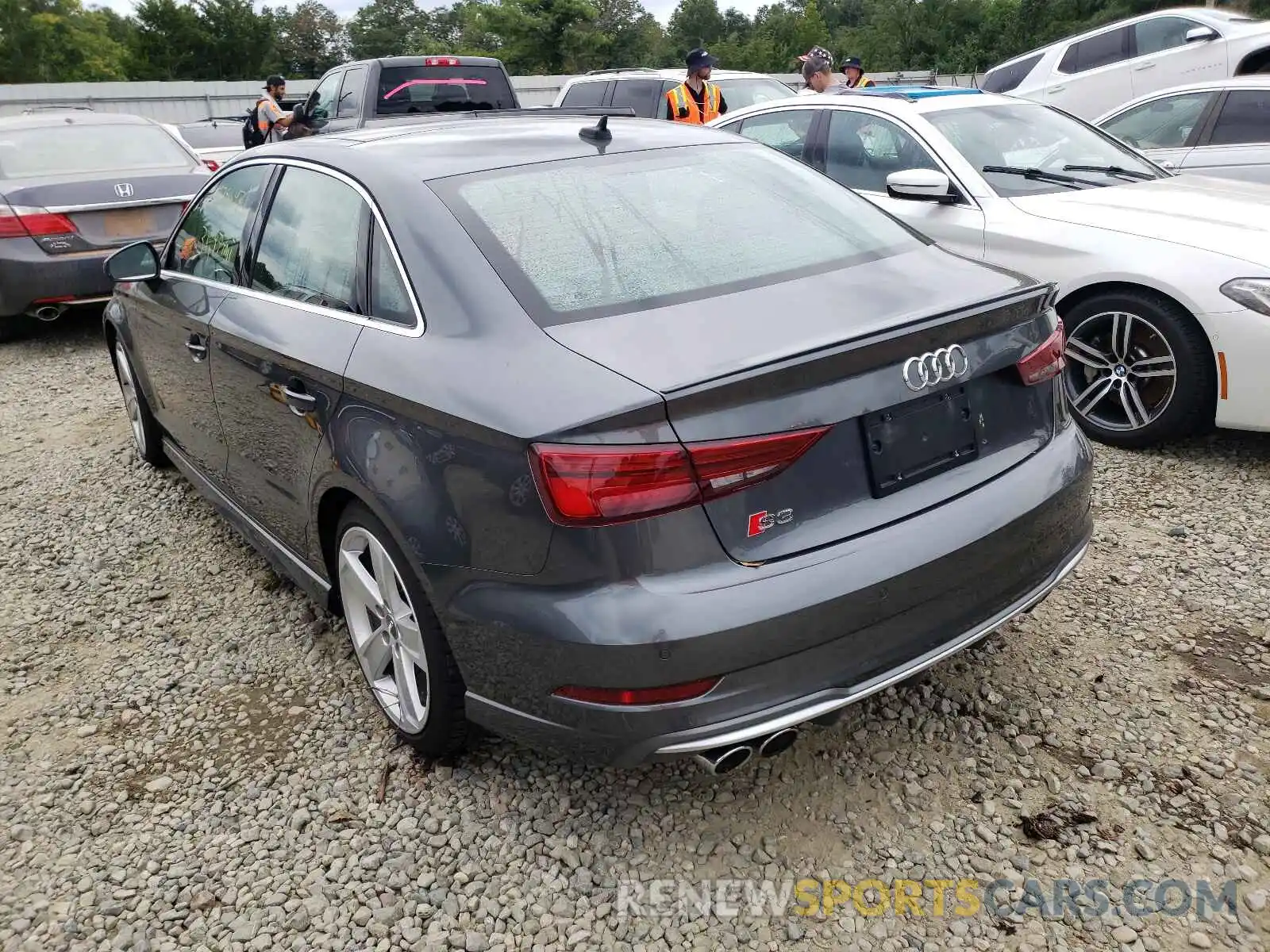 3 Фотография поврежденного автомобиля WAUB1GFF8K1021876 AUDI S3 2019