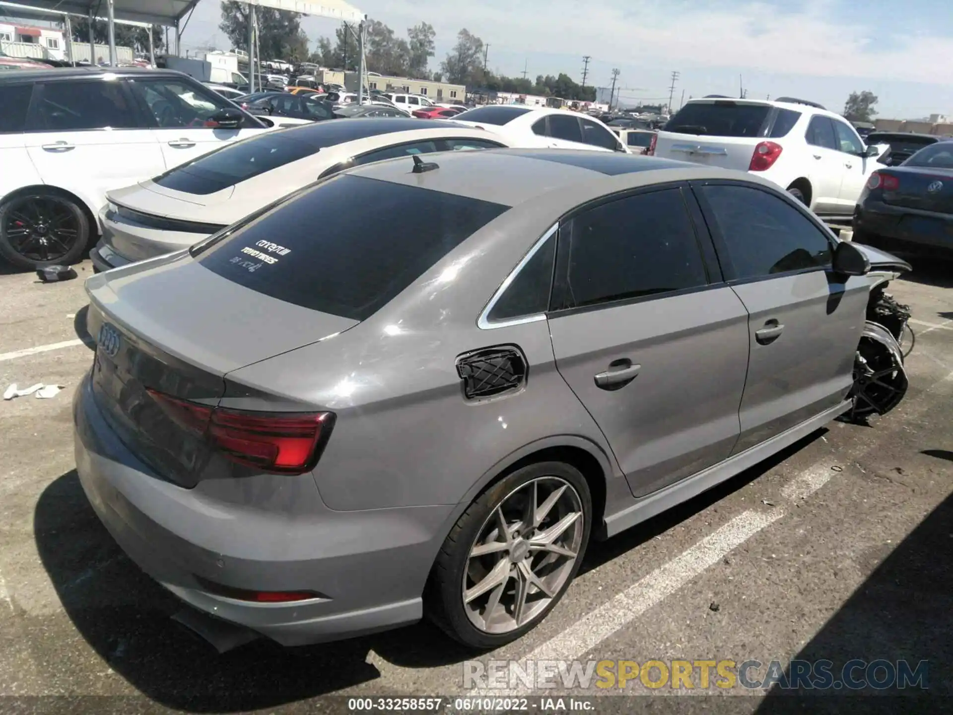 4 Photograph of a damaged car WAUB1GFFXLA040849 AUDI S3 2020