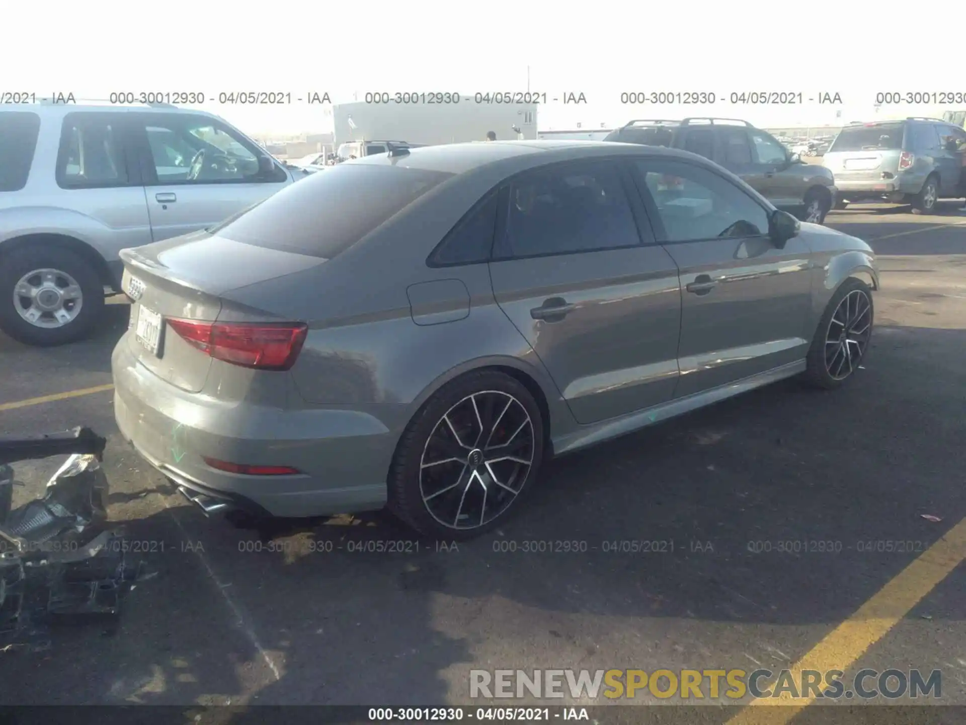 4 Фотография поврежденного автомобиля WAUE1GFF0LA097381 AUDI S3 2020