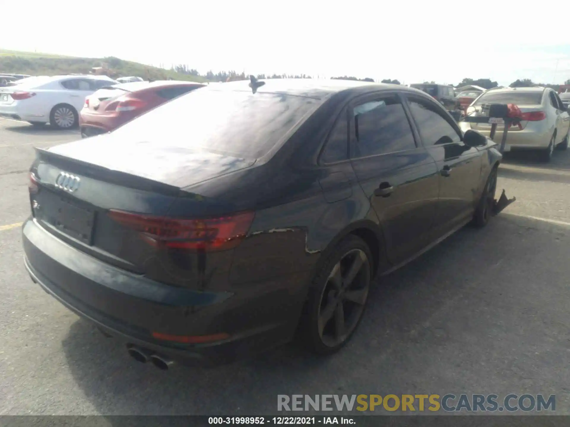 4 Photograph of a damaged car WAUB4AF41KA110692 AUDI S4 2019