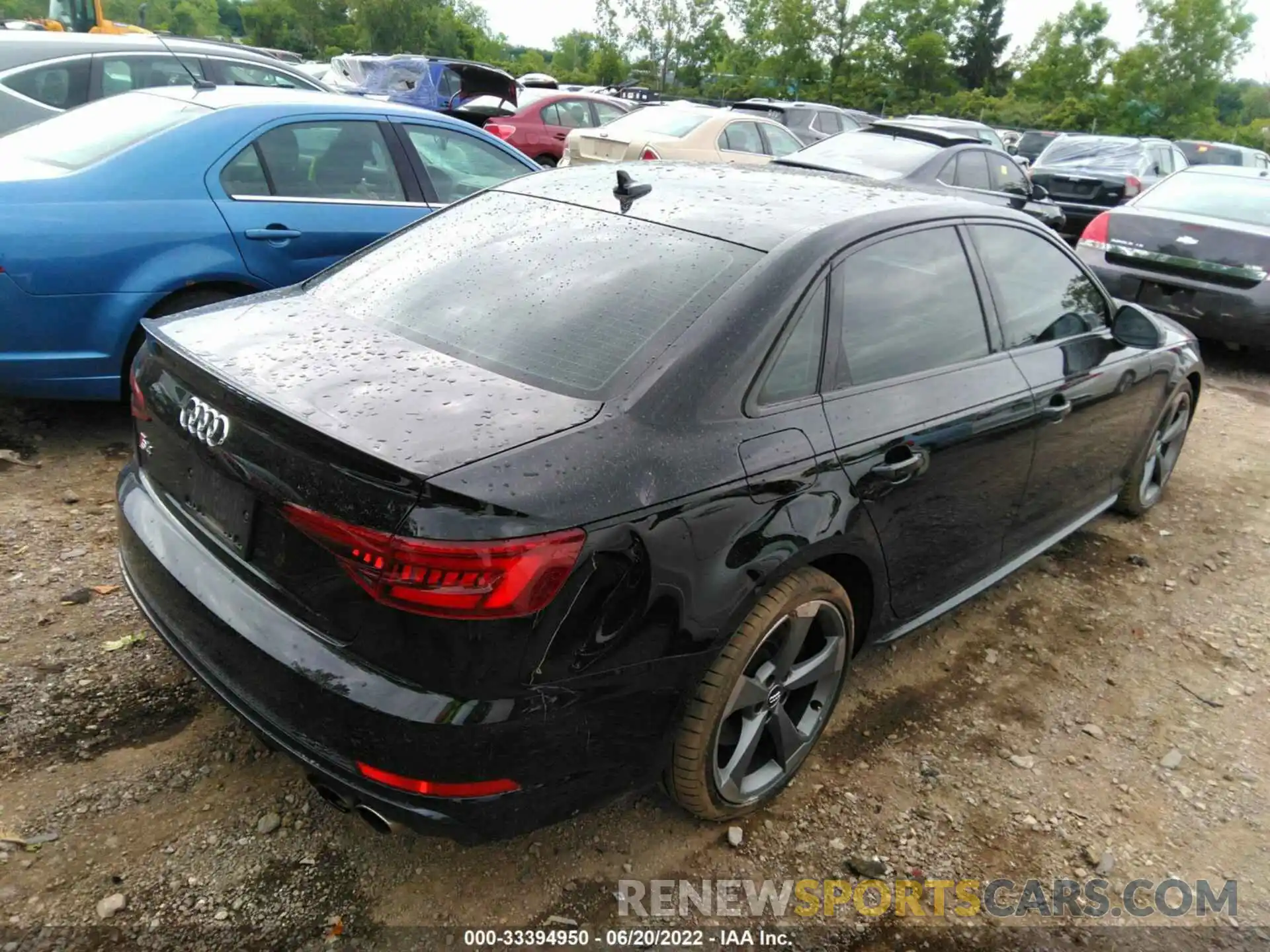 4 Photograph of a damaged car WAUB4AF42KA109986 AUDI S4 2019