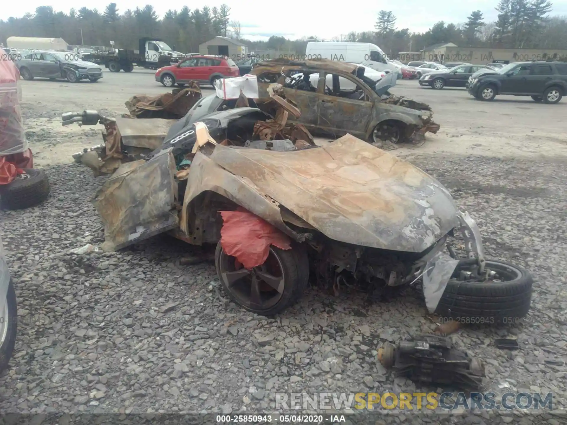 1 Photograph of a damaged car WAUB4AF43KA025434 AUDI S4 2019