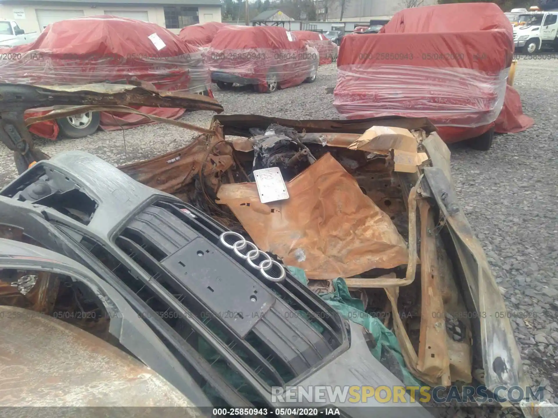 5 Photograph of a damaged car WAUB4AF43KA025434 AUDI S4 2019