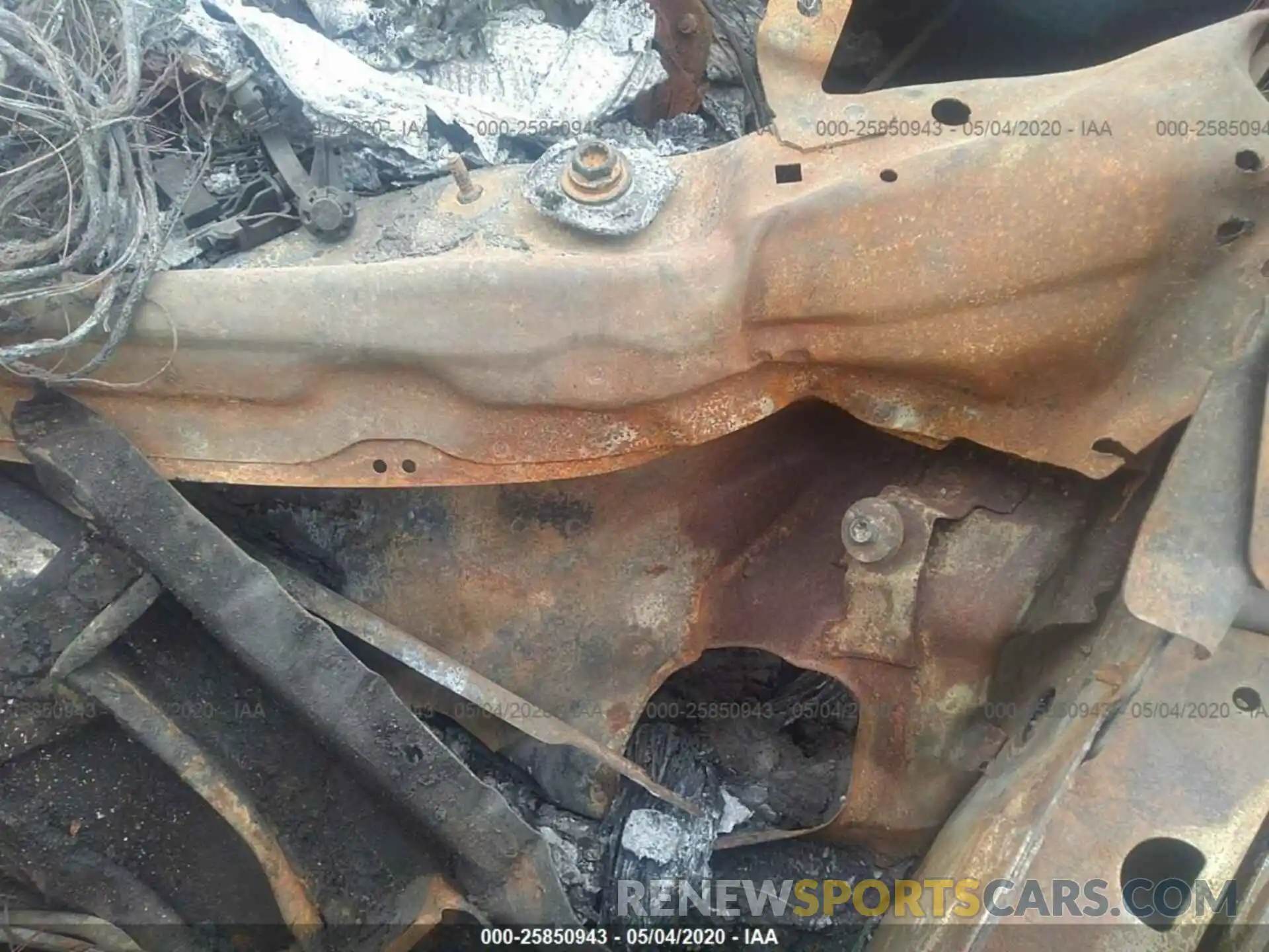 9 Photograph of a damaged car WAUB4AF43KA025434 AUDI S4 2019