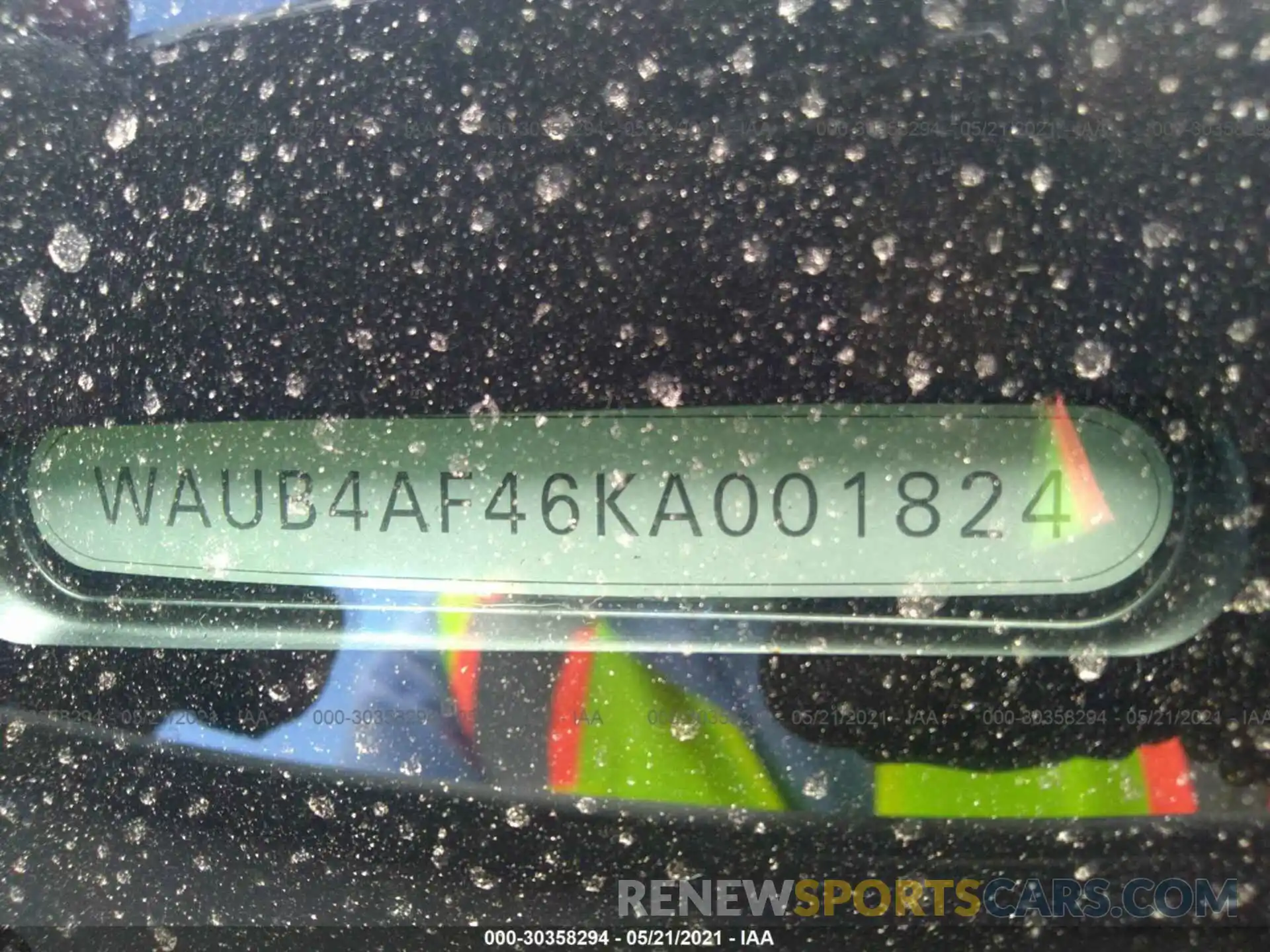 9 Photograph of a damaged car WAUB4AF46KA001824 AUDI S4 2019