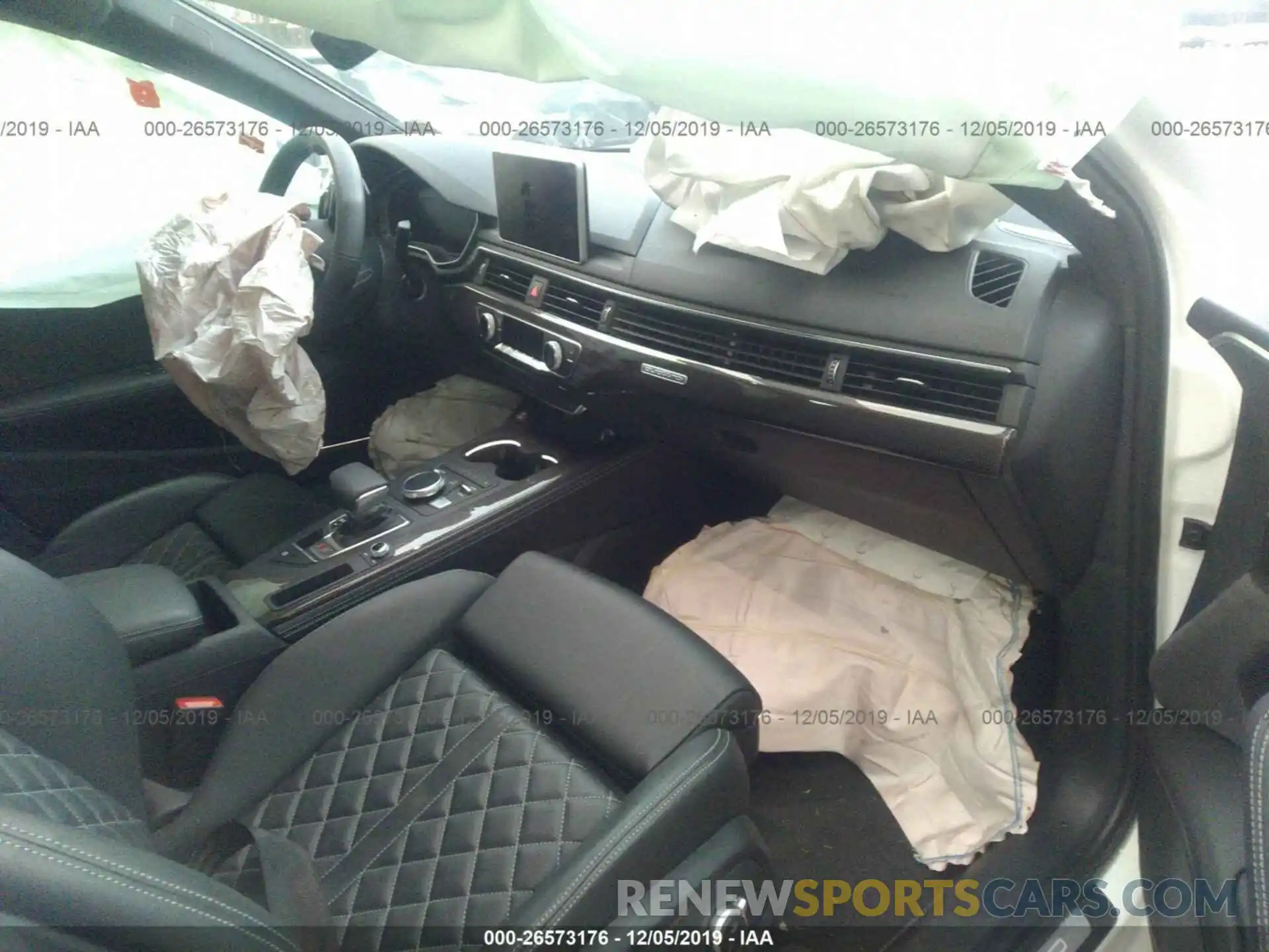 5 Photograph of a damaged car WAUB4AF47KA031060 AUDI S4 2019