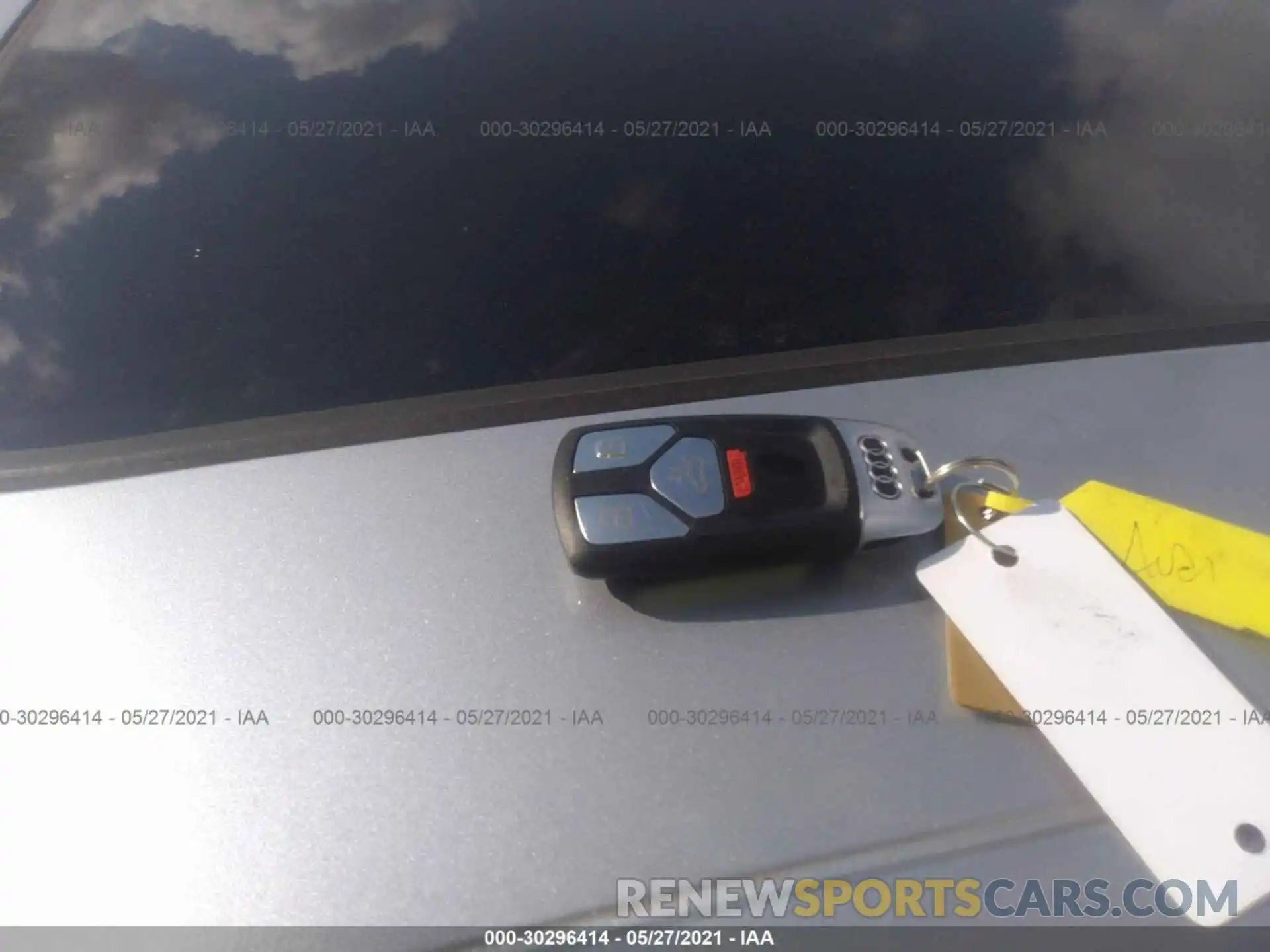 11 Photograph of a damaged car WAUB4AF47KA109563 AUDI S4 2019