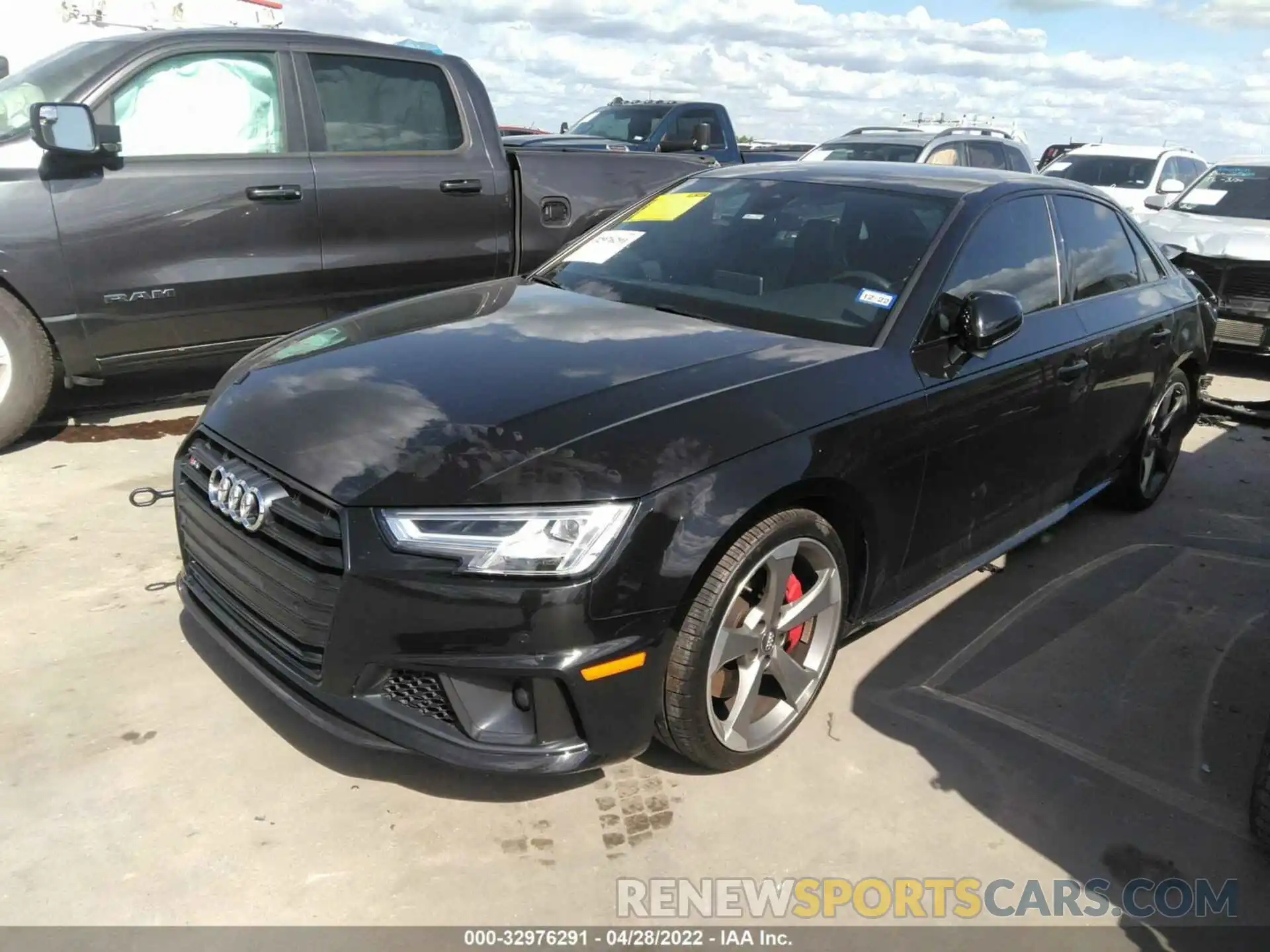 2 Photograph of a damaged car WAUB4AF4XKA002118 AUDI S4 2019