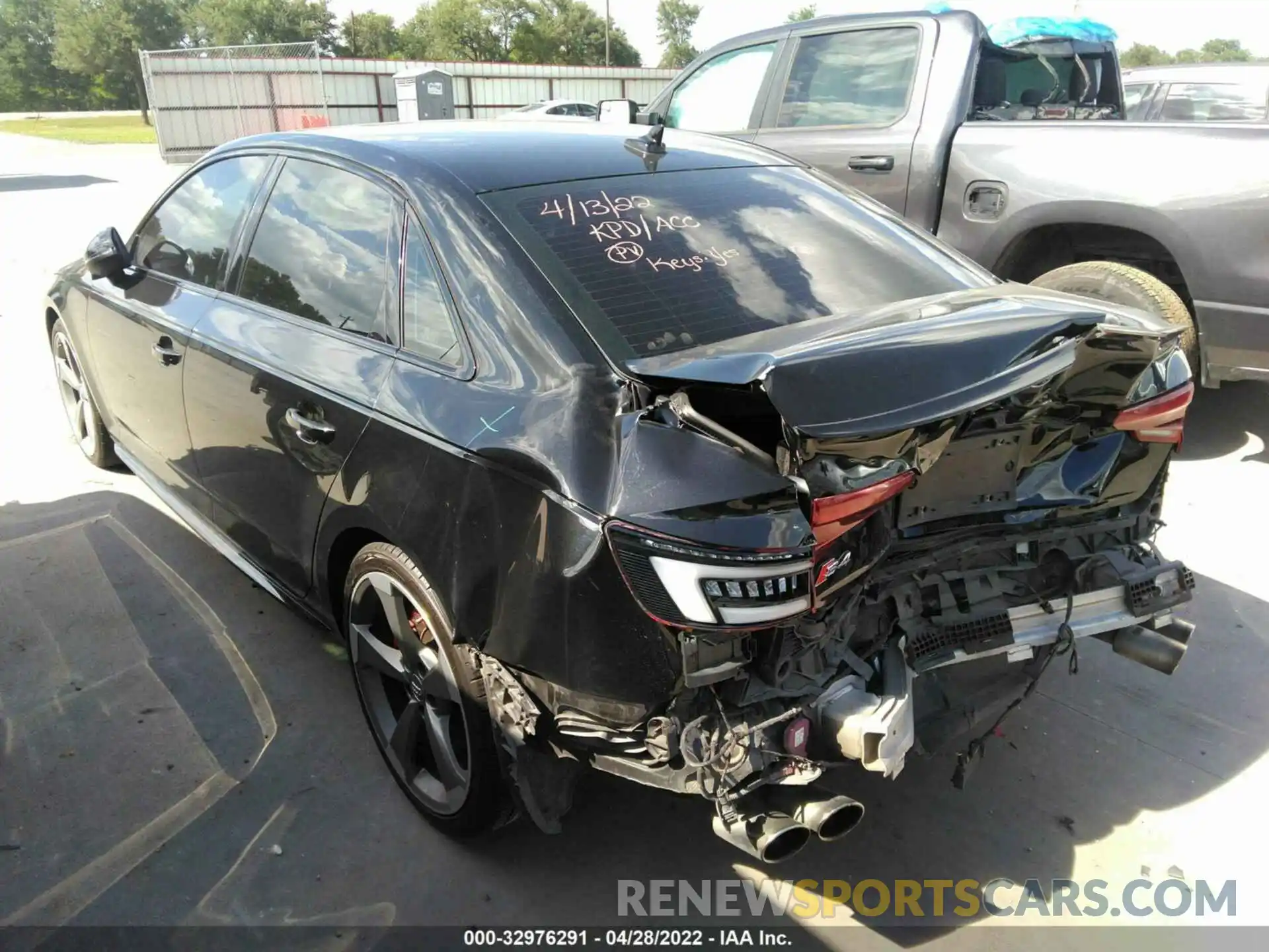 3 Photograph of a damaged car WAUB4AF4XKA002118 AUDI S4 2019