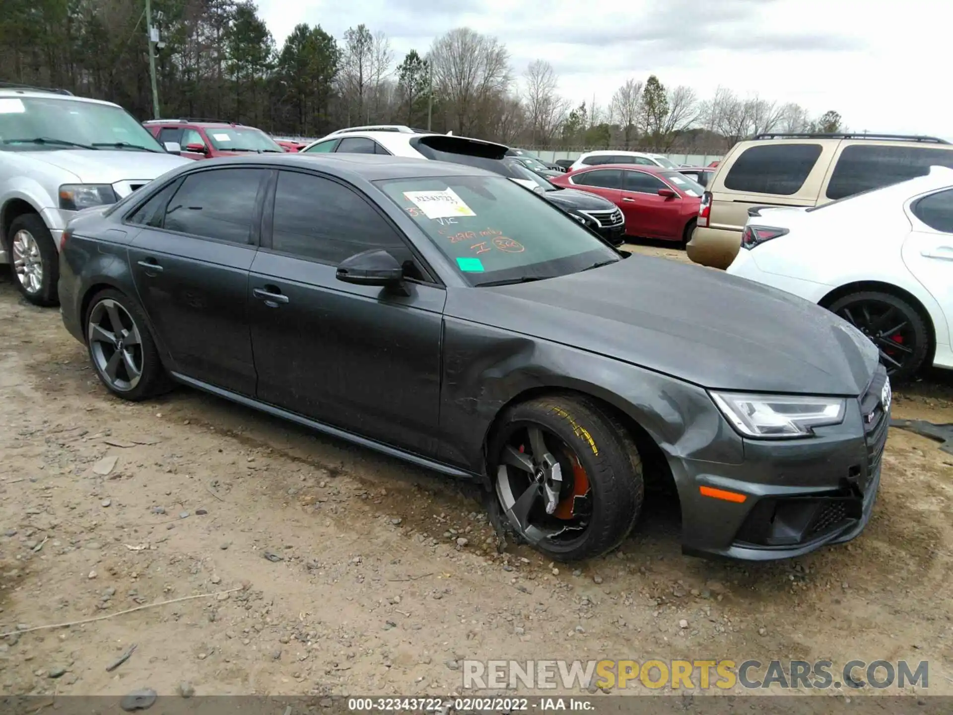 1 Photograph of a damaged car WAUB4BF4XKA105819 AUDI S4 2019