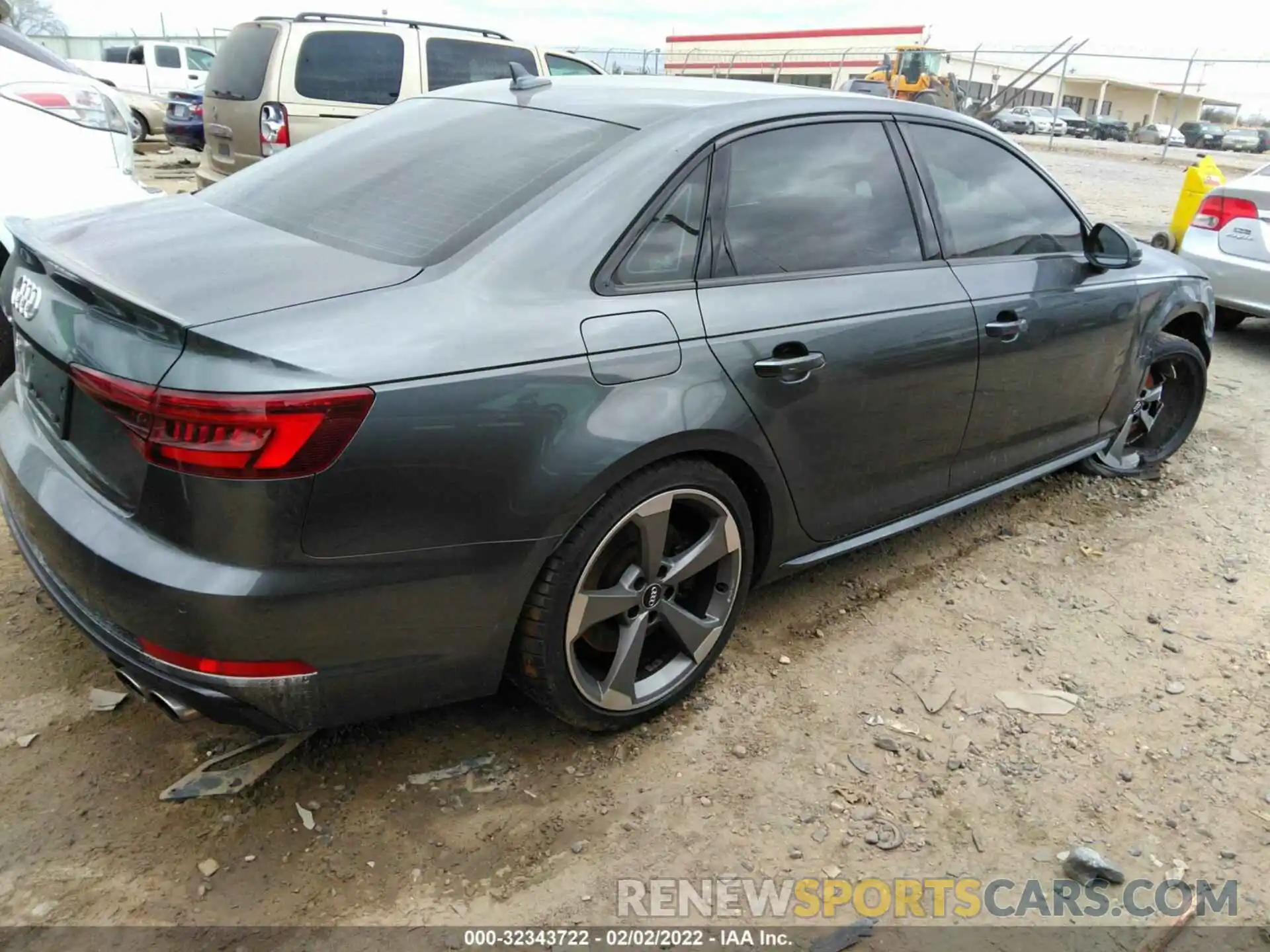 4 Фотография поврежденного автомобиля WAUB4BF4XKA105819 AUDI S4 2019