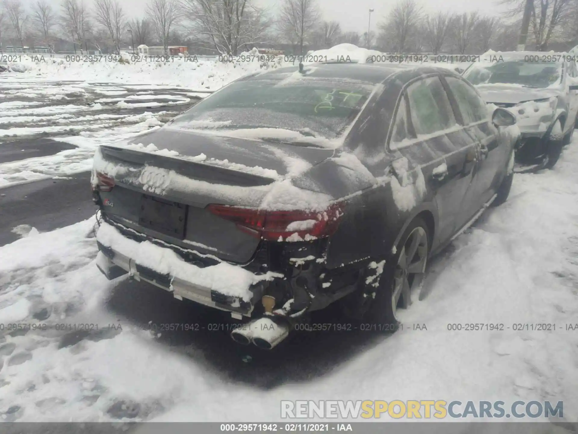 4 Photograph of a damaged car WAUC4AF41KA005669 AUDI S4 2019