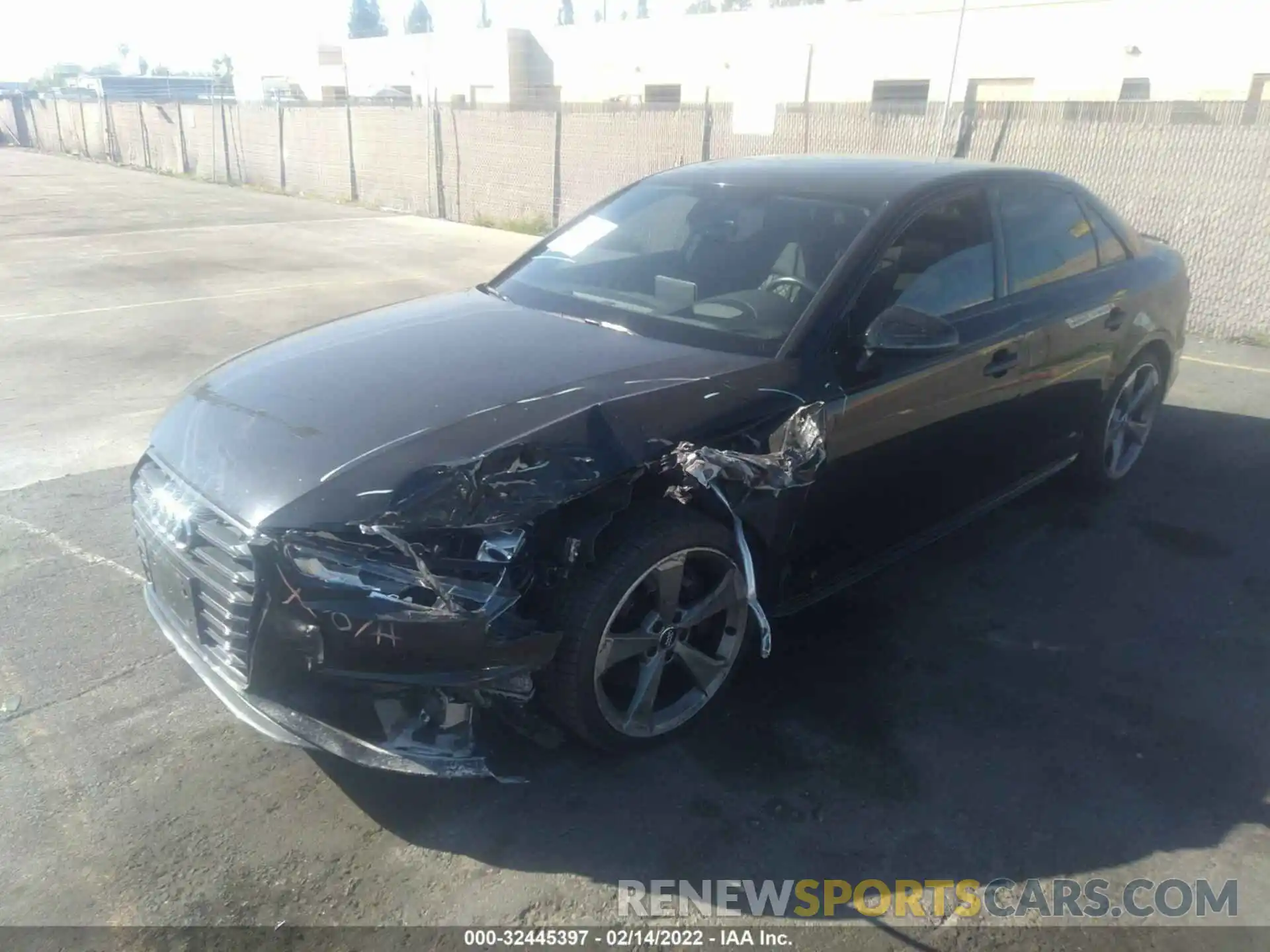 2 Photograph of a damaged car WAUC4AF41KA008460 AUDI S4 2019