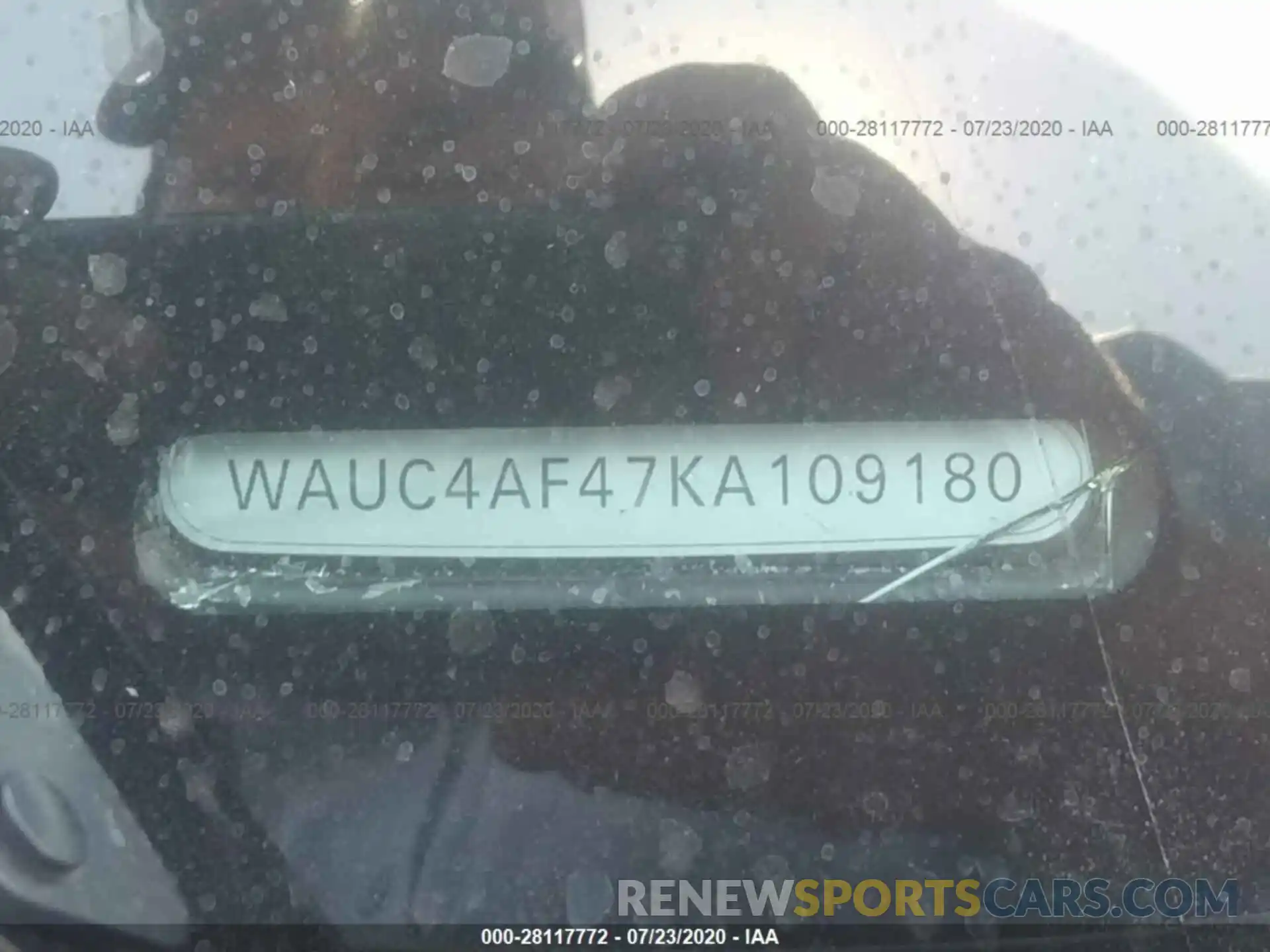 9 Photograph of a damaged car WAUC4AF47KA109180 AUDI S4 2019