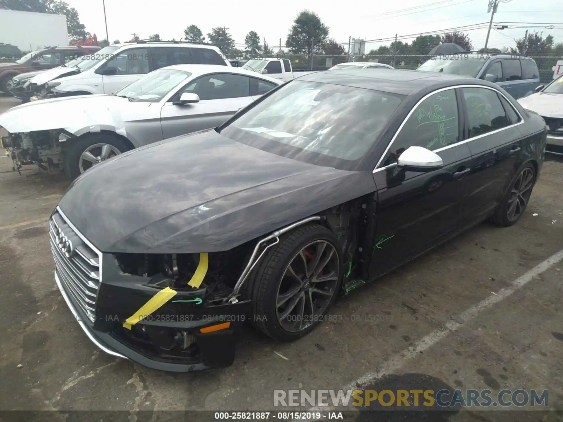 2 Photograph of a damaged car WAUC4AF4XKA006464 AUDI S4 2019