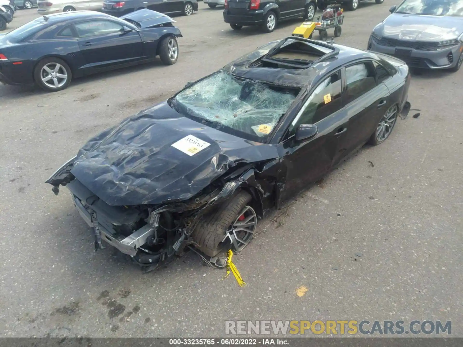 6 Photograph of a damaged car WAUB4AF40LA055959 AUDI S4 2020