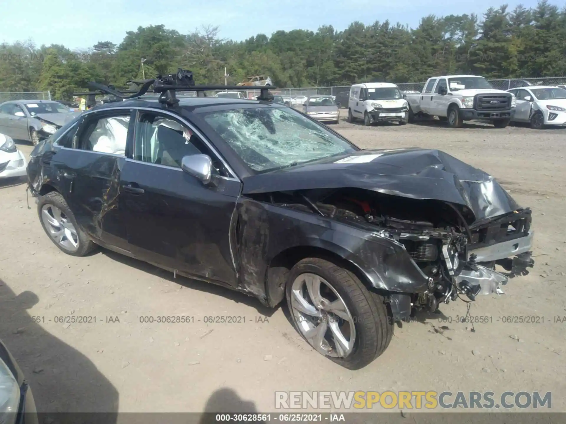 1 Photograph of a damaged car WAUA4AF43MA017719 AUDI S4 2021