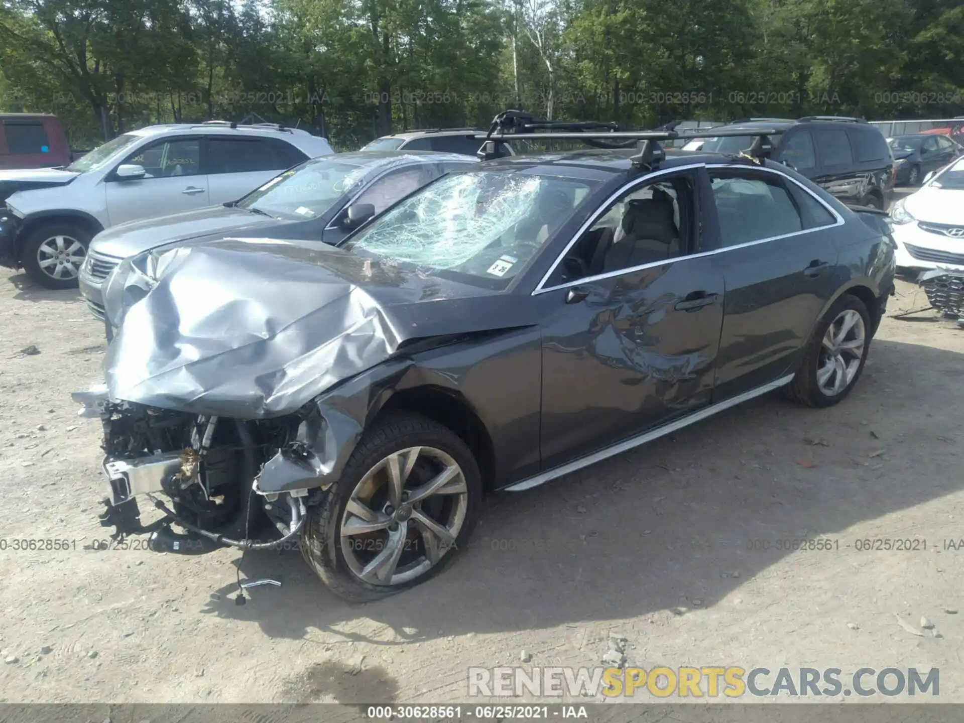 2 Photograph of a damaged car WAUA4AF43MA017719 AUDI S4 2021